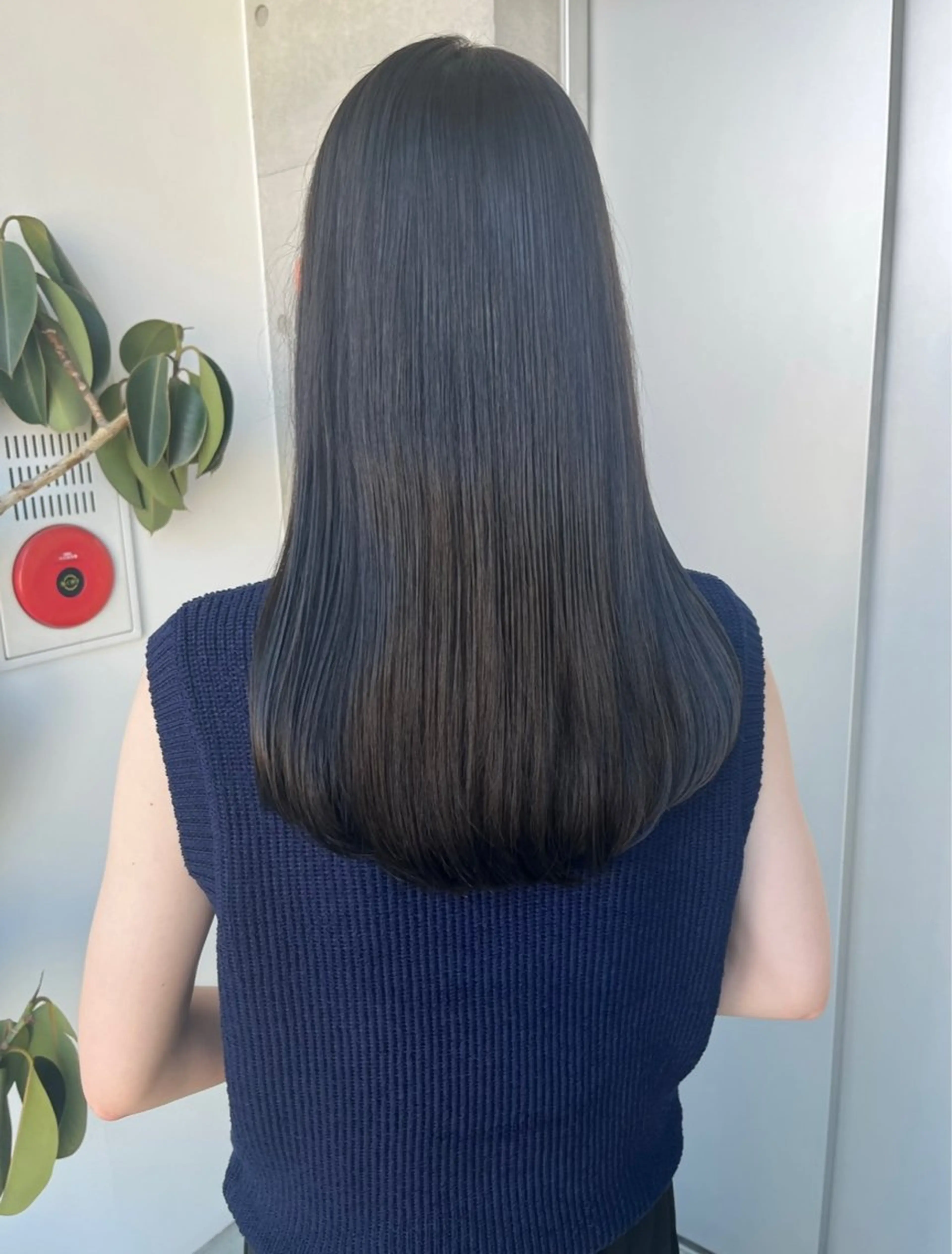 ロング カラー パーマ ヘアアレンジ カット ヘアカラー トリートメント ヘッドスパ ヘアセット 透明感/オリーブ/ グレージュ/YUKAのヘアスタイル