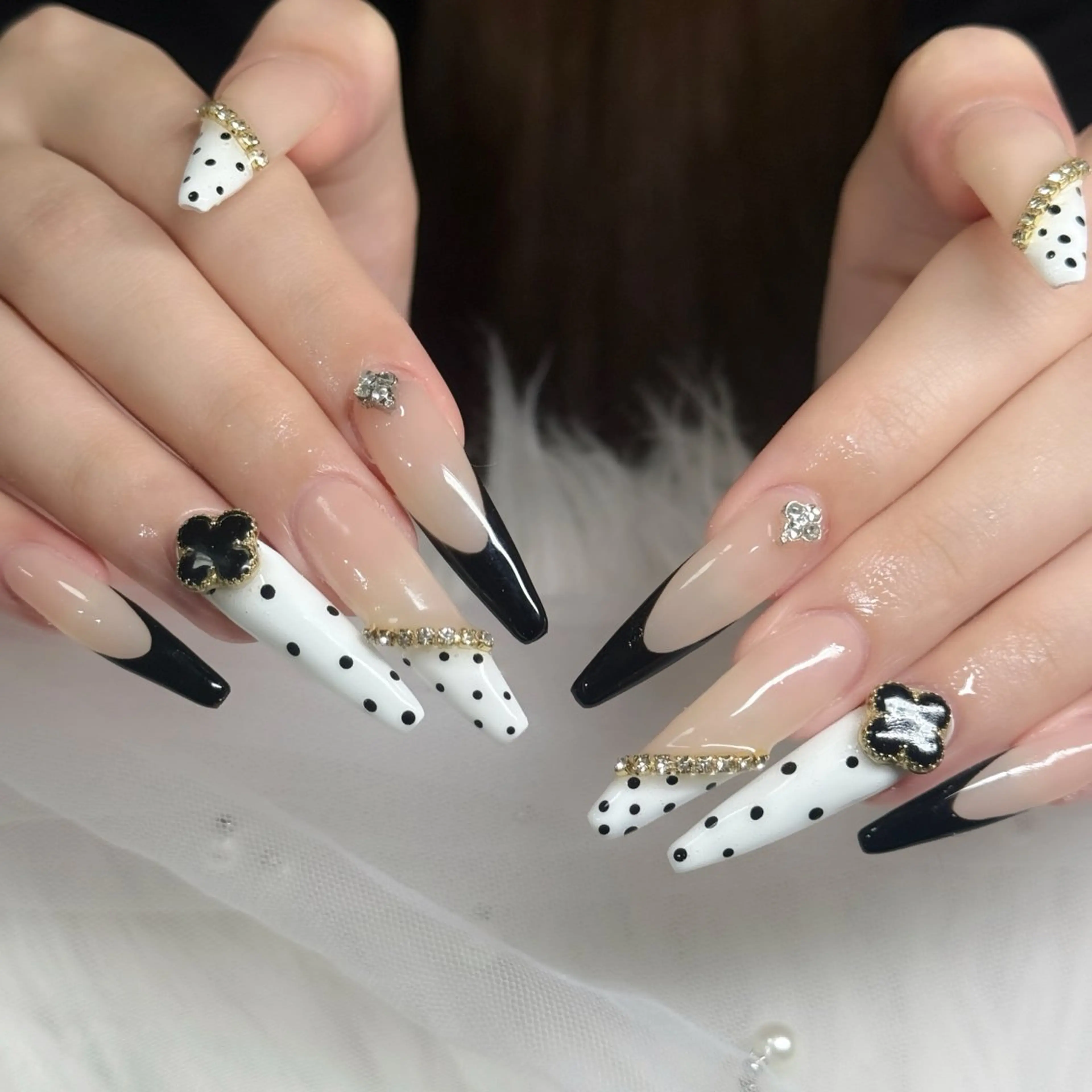 ネイル フットネイル フレンチネイル グラデーション 韓国ネイル ロングネイル ハンドネイル Hani Nail Salonのネイルデザイン