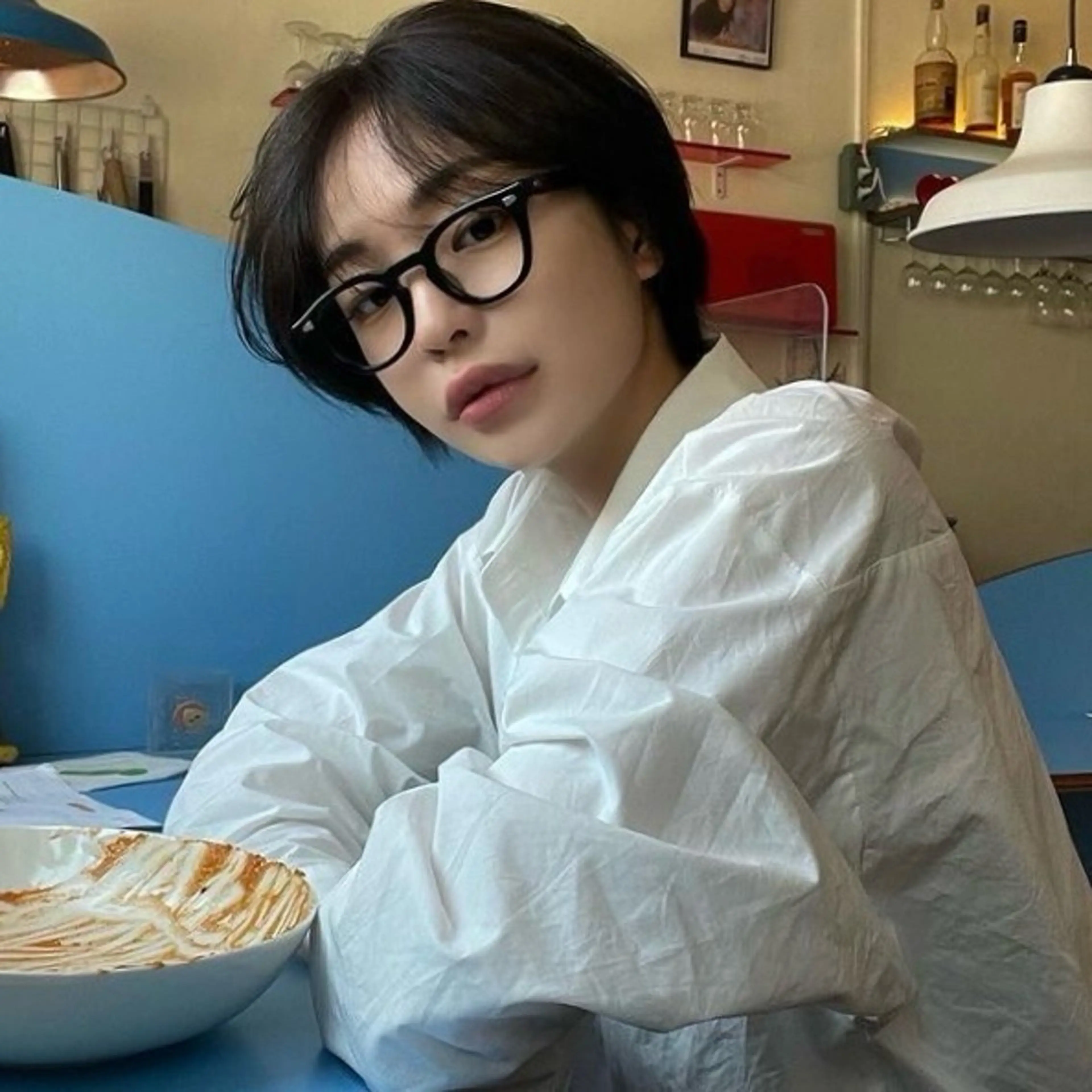 ショート カラー パーマ 透明感カラー ボブ 顔まわりレイヤー 顔周りカット レイヤーカット nonoka オリーブ/グレージュのヘアスタイル