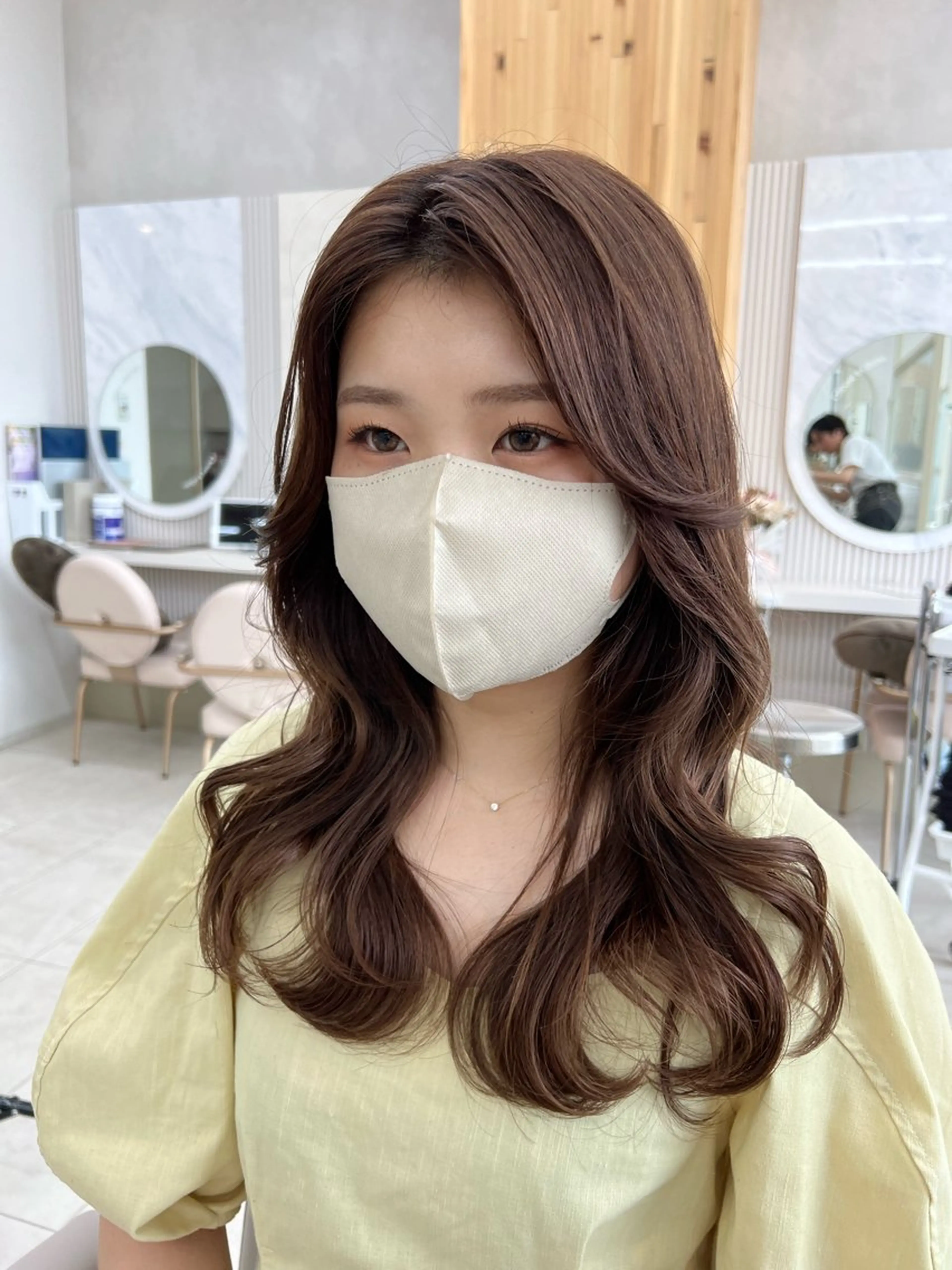 ロング くびれヘア エギョモリ 顔まわりレイヤー 顔周りカット ヨシンモリ カット ヘアカラー トリートメント レイヤーカット/ 顔まわり/アオイのヘアスタイル