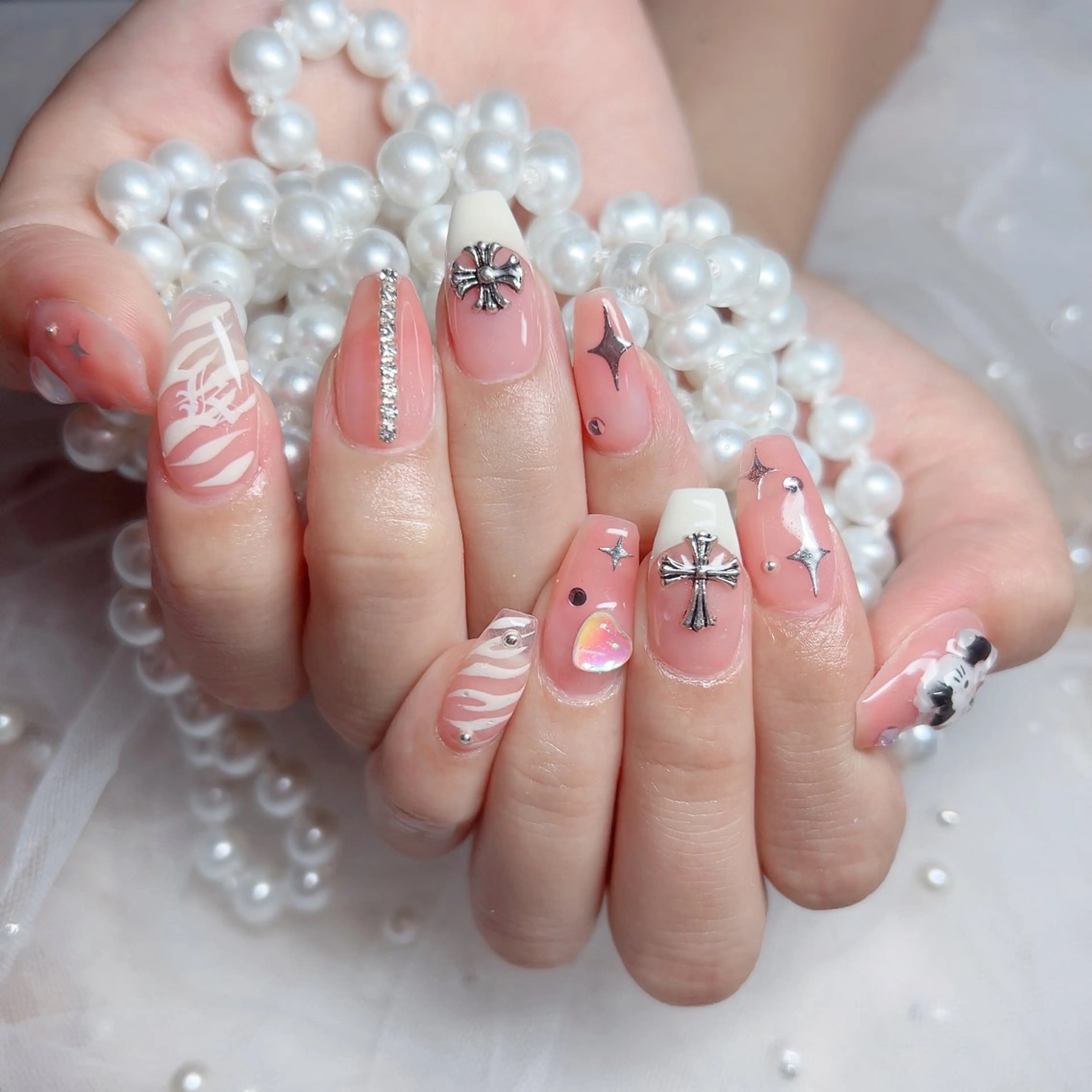 ネイル ハンドネイル M🌷nail 長さだし専門店のネイルデザイン