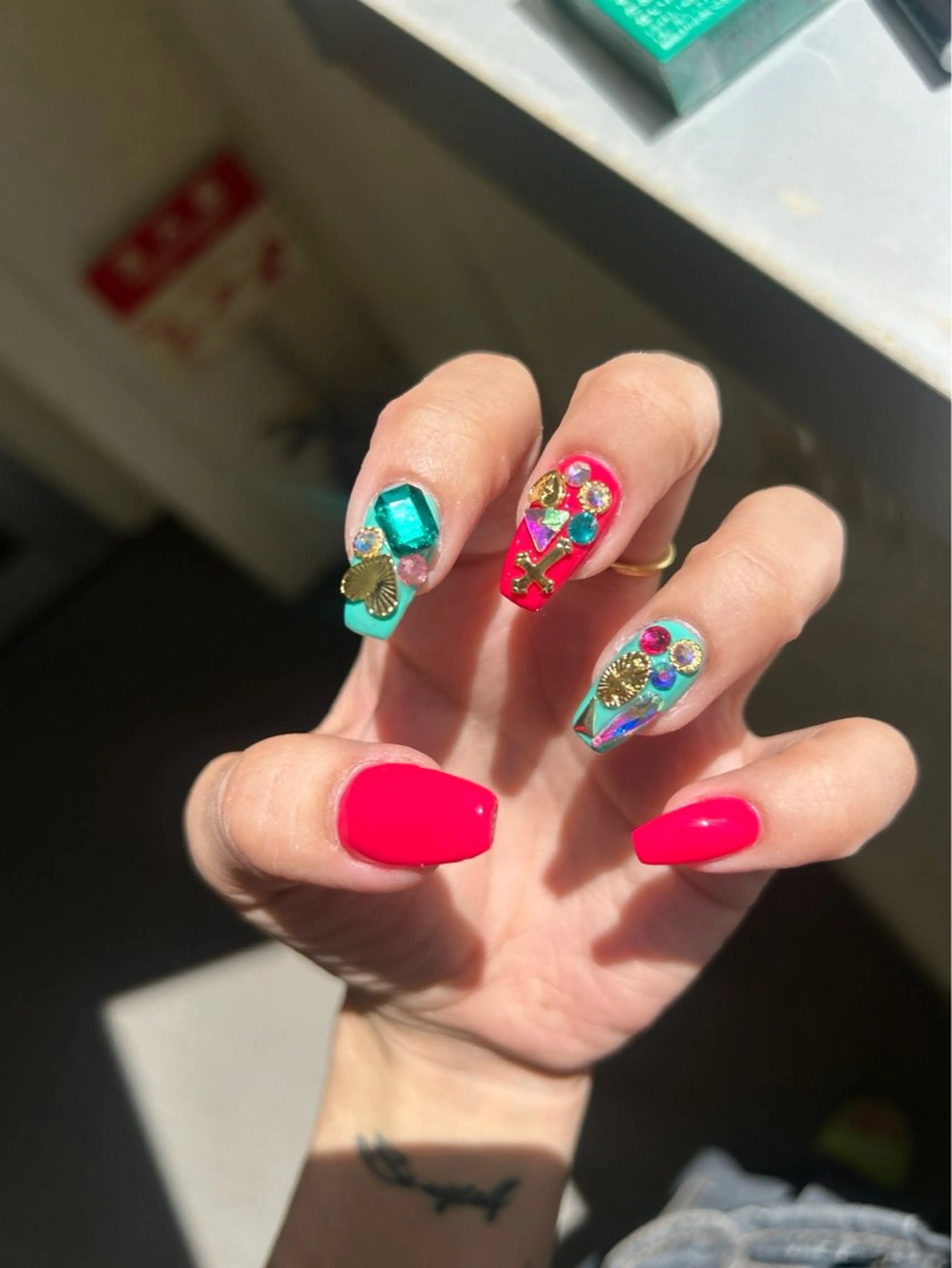 ネイル ハンドネイル amour 平塚所属・amour 平塚店のネイルデザイン