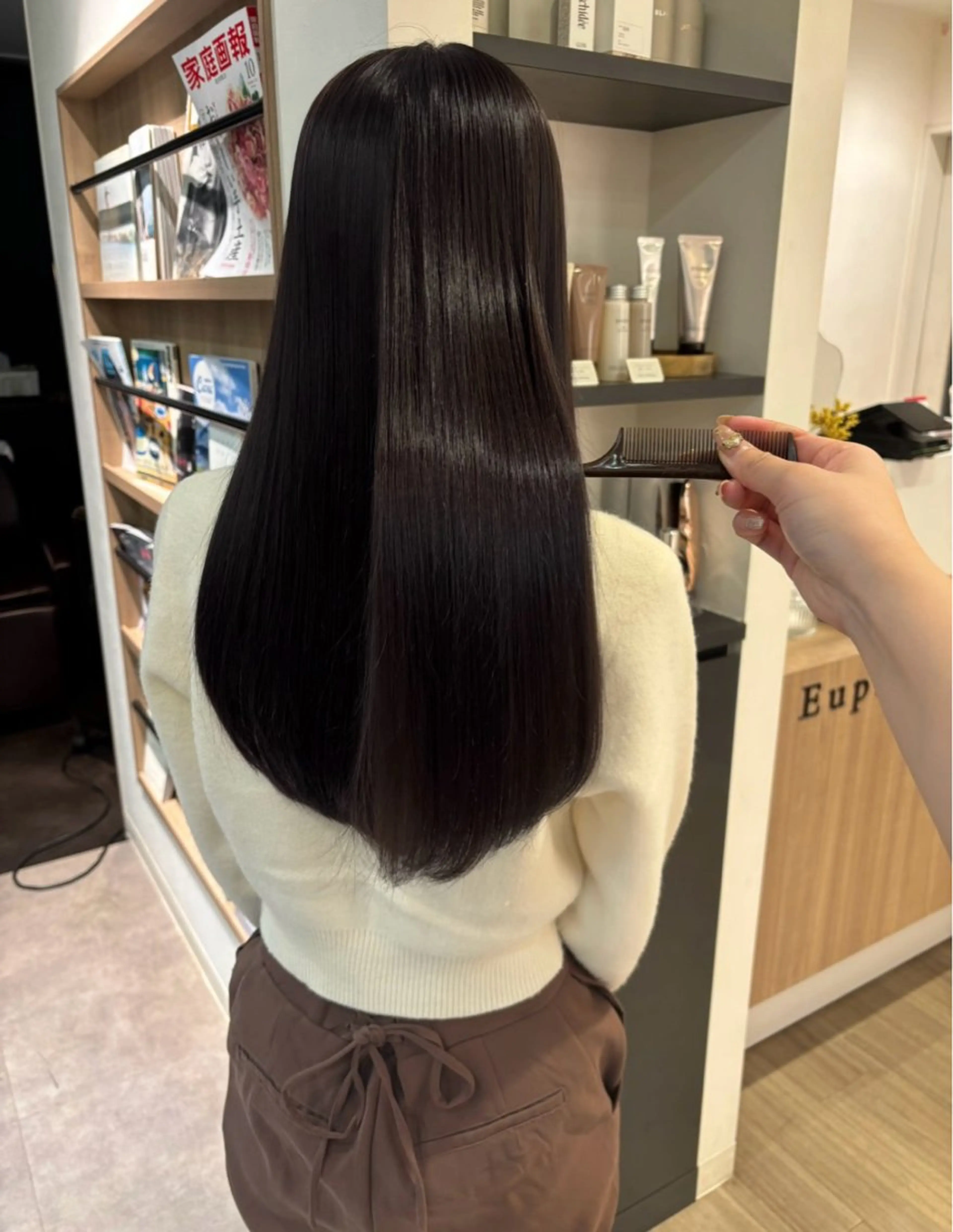 セミロング 髪質改善 ヘアカラー 縮毛矯正 モテ髪🫧赤み消し カラー表参道きょうこのヘアスタイル