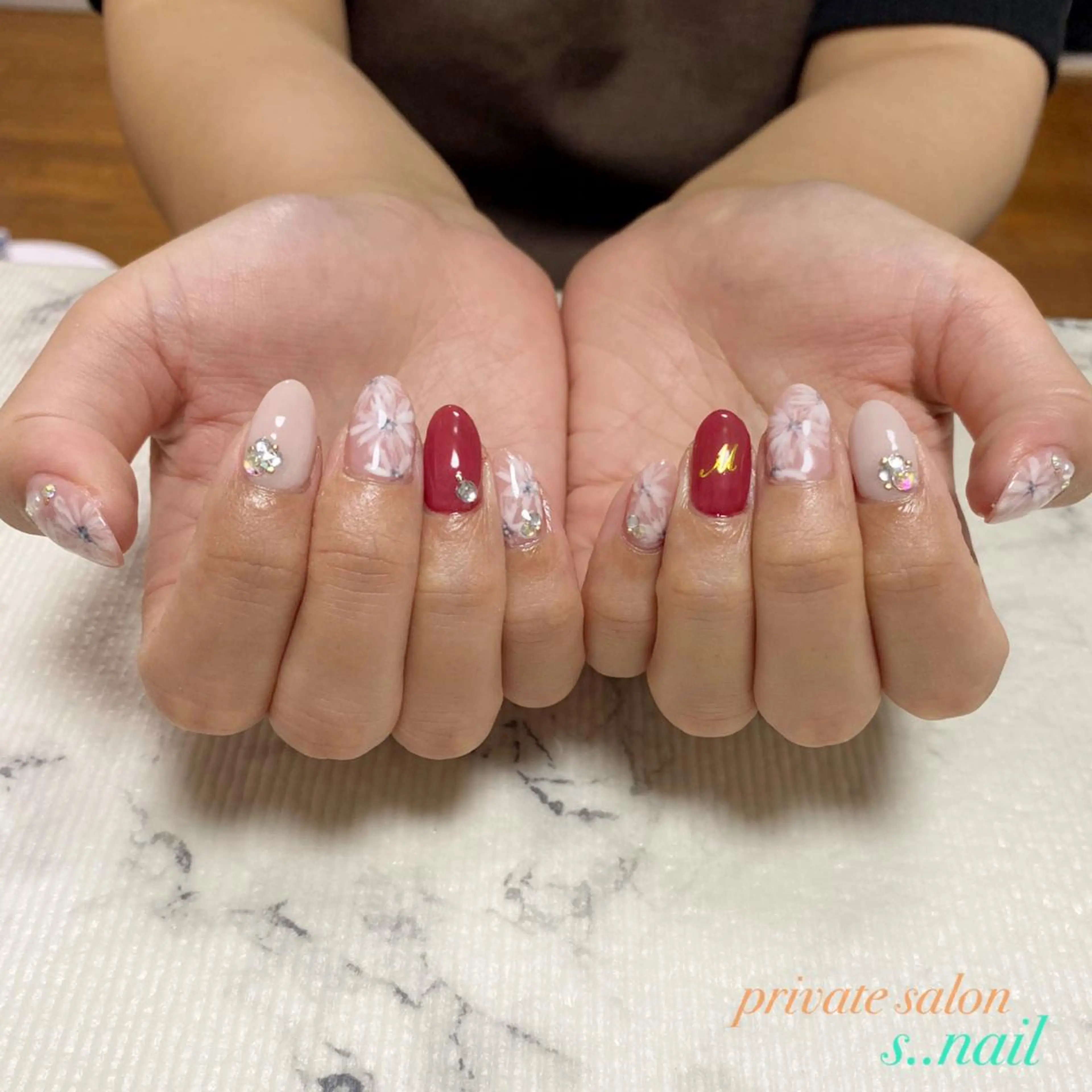 ネイル ボルドー フラワーネイル ピンク ハンドネイル フットネイル s..nail / MORITAのネイルデザイン