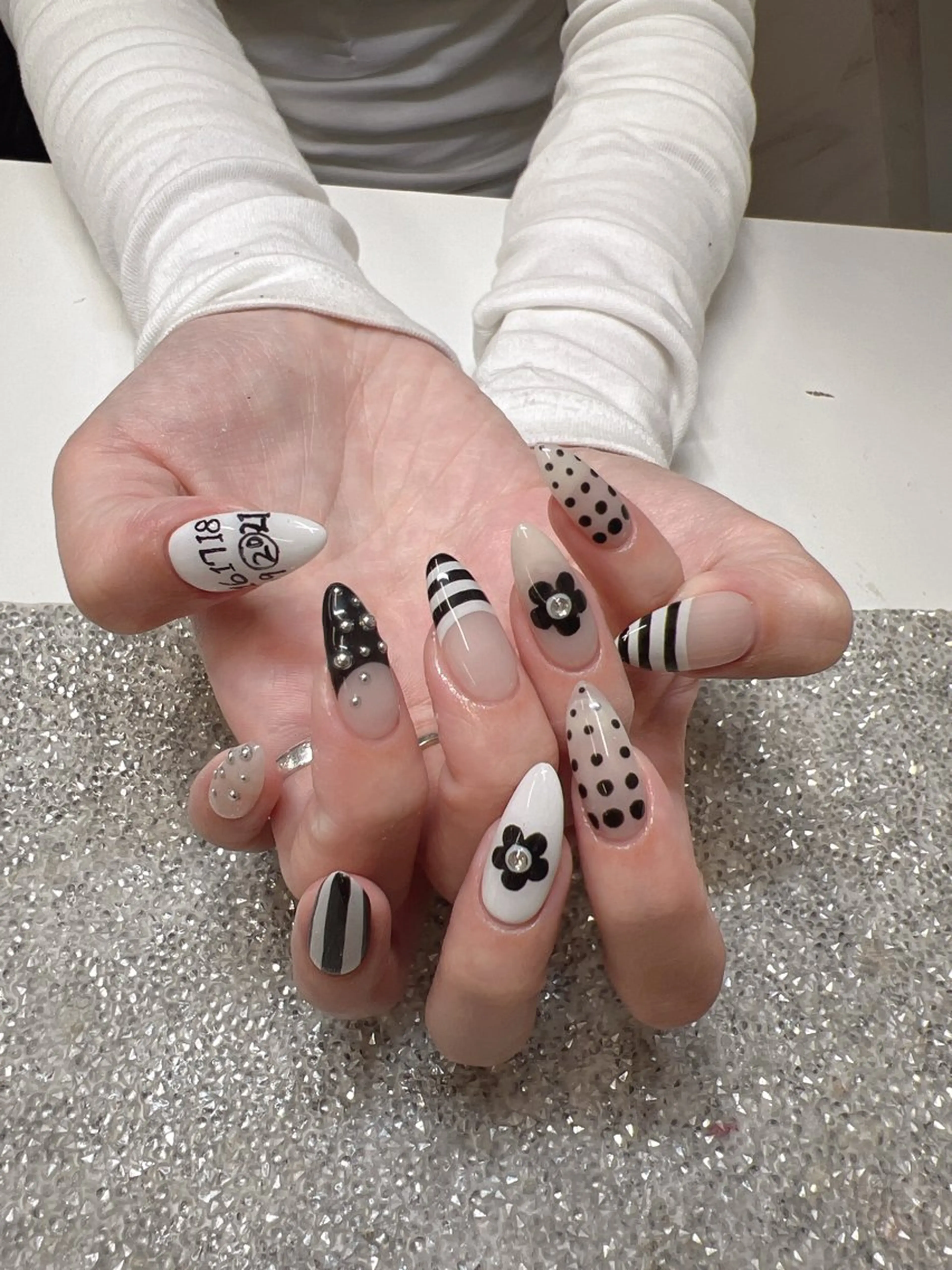 ネイル Guarendo錦糸町店所属・ガレンドウ 白澤 愛子のネイルデザイン