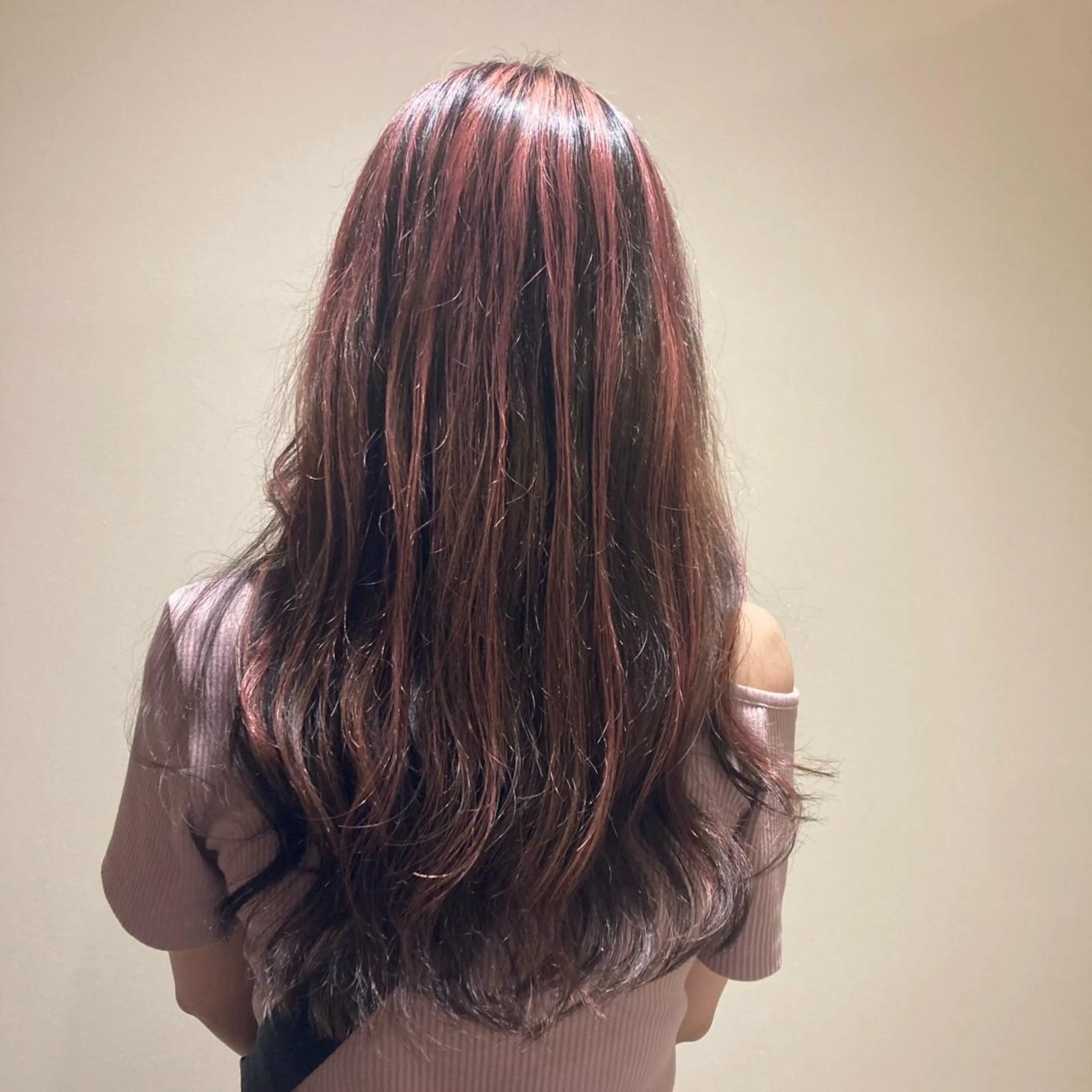 ロング カラー 野村 ゆいのヘアスタイル