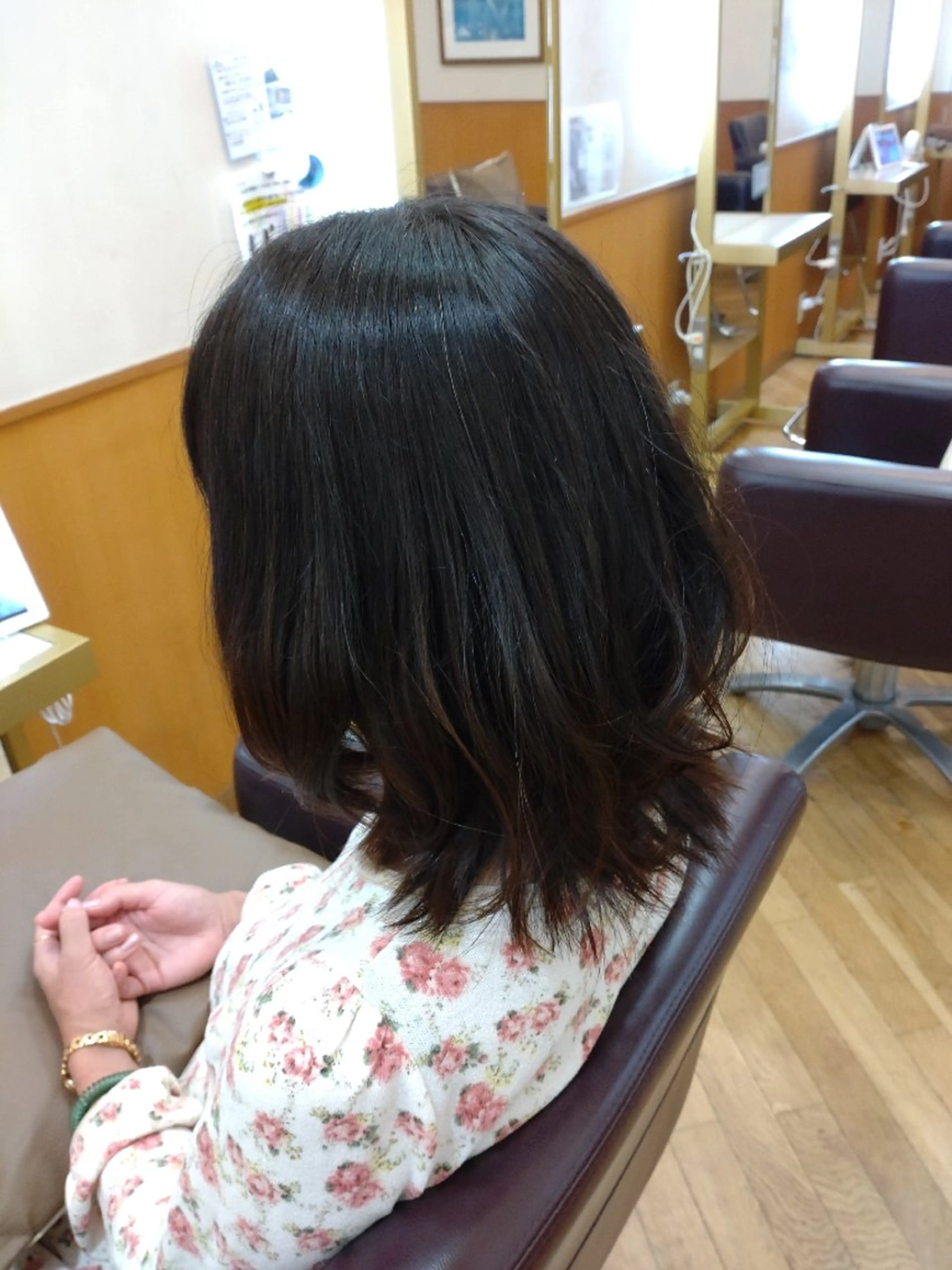 ミディアム カット ヘッドスパ 仮屋 敬介のヘアスタイル