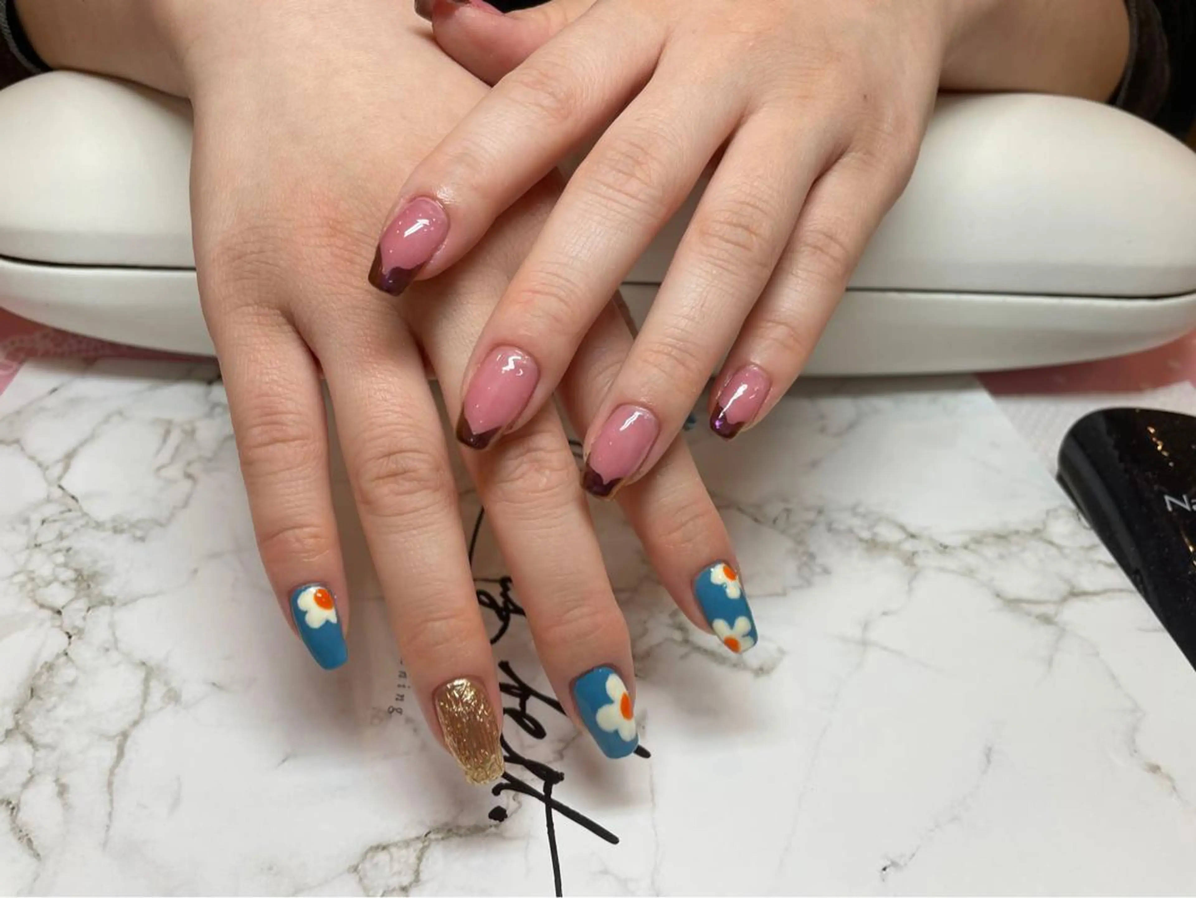 ネイル Ui_Amor (パラジェル)のネイルデザイン