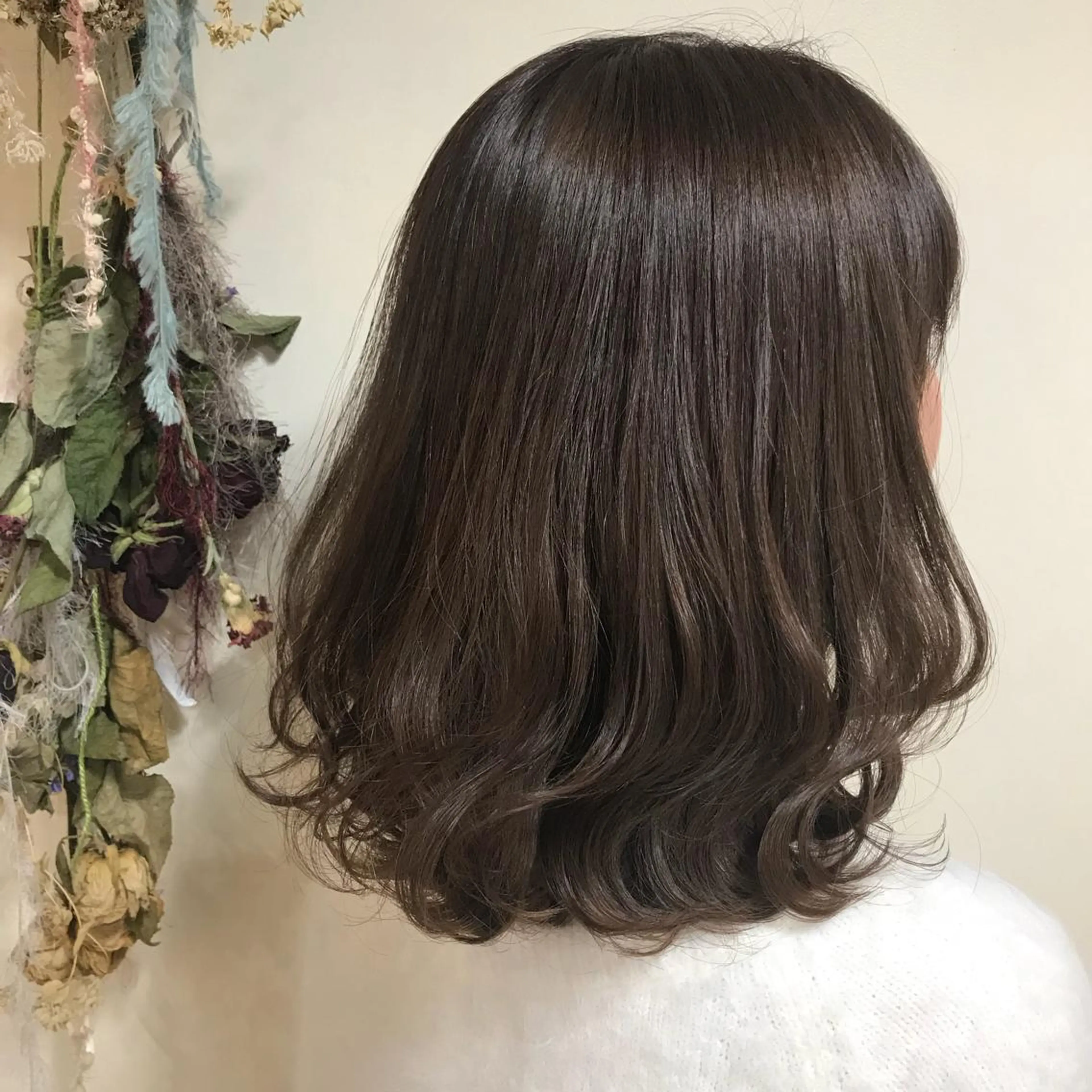 カラー アッシュ ベージュカラー AOI✩⡱ y2kネイルのネイルデザイン