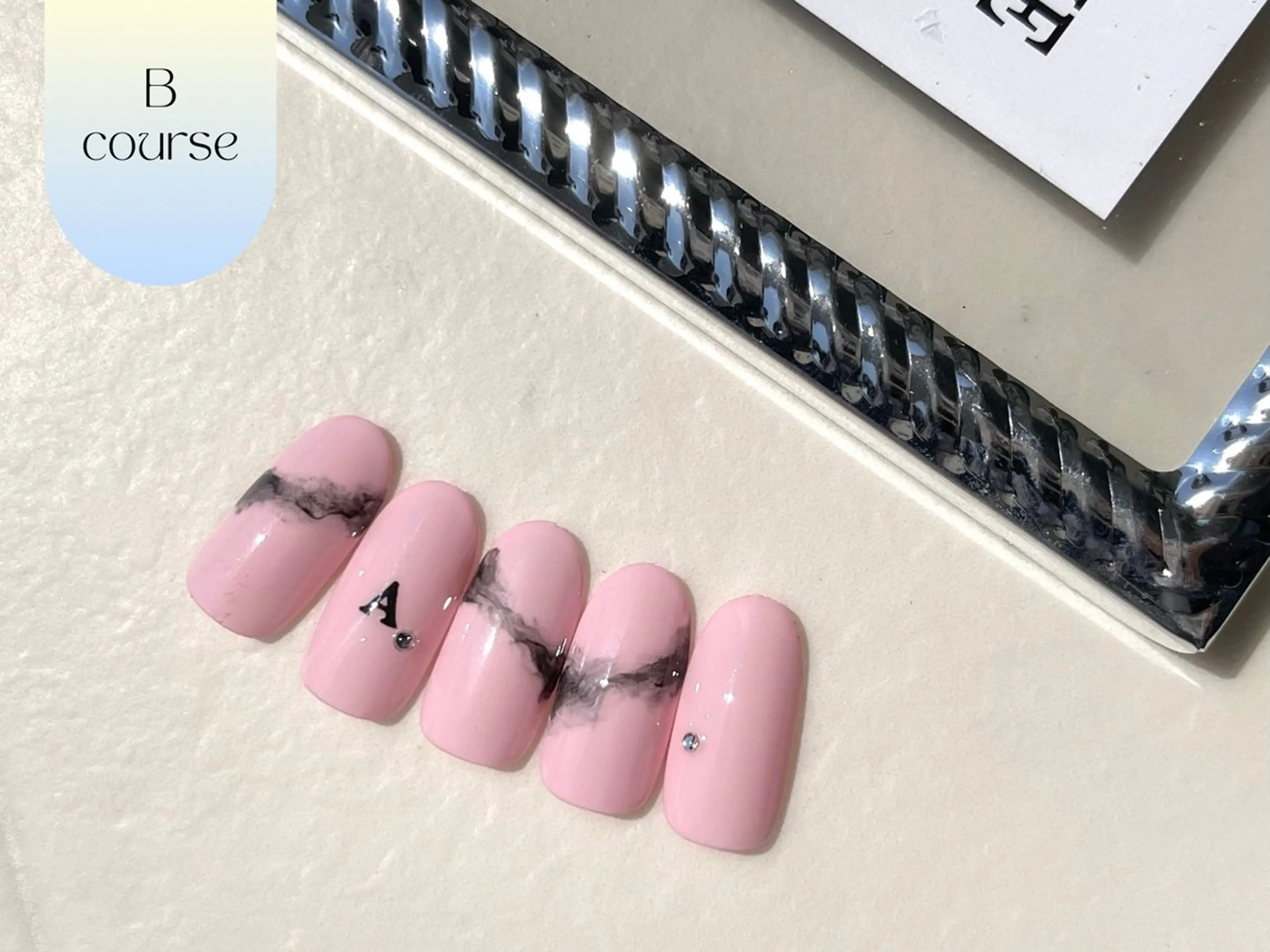 ネイル ハンドネイル アリアグレイス ネイルサロンのネイルデザイン