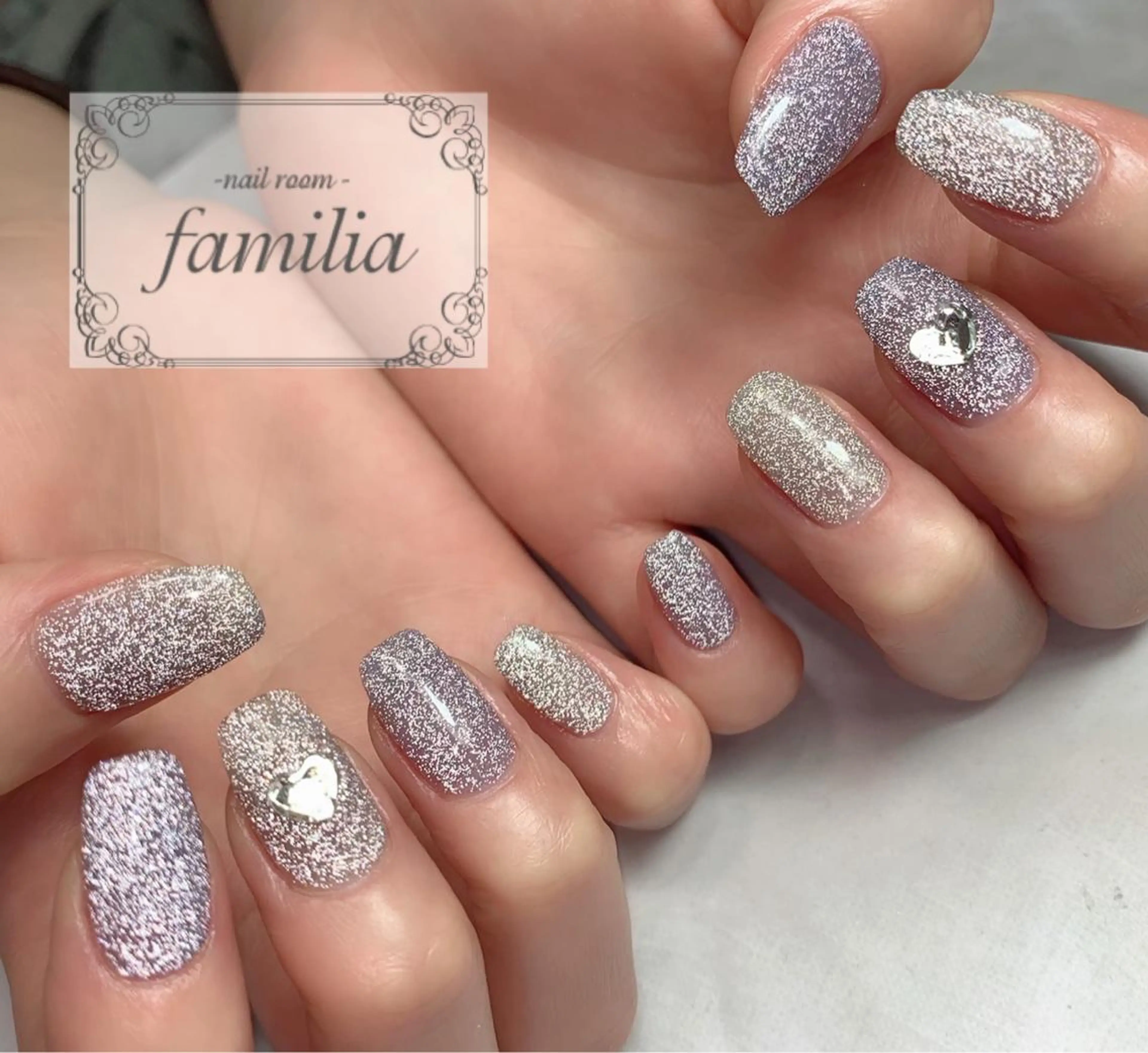 ネイル ハンドネイル -nailroom- familiaのネイルデザイン