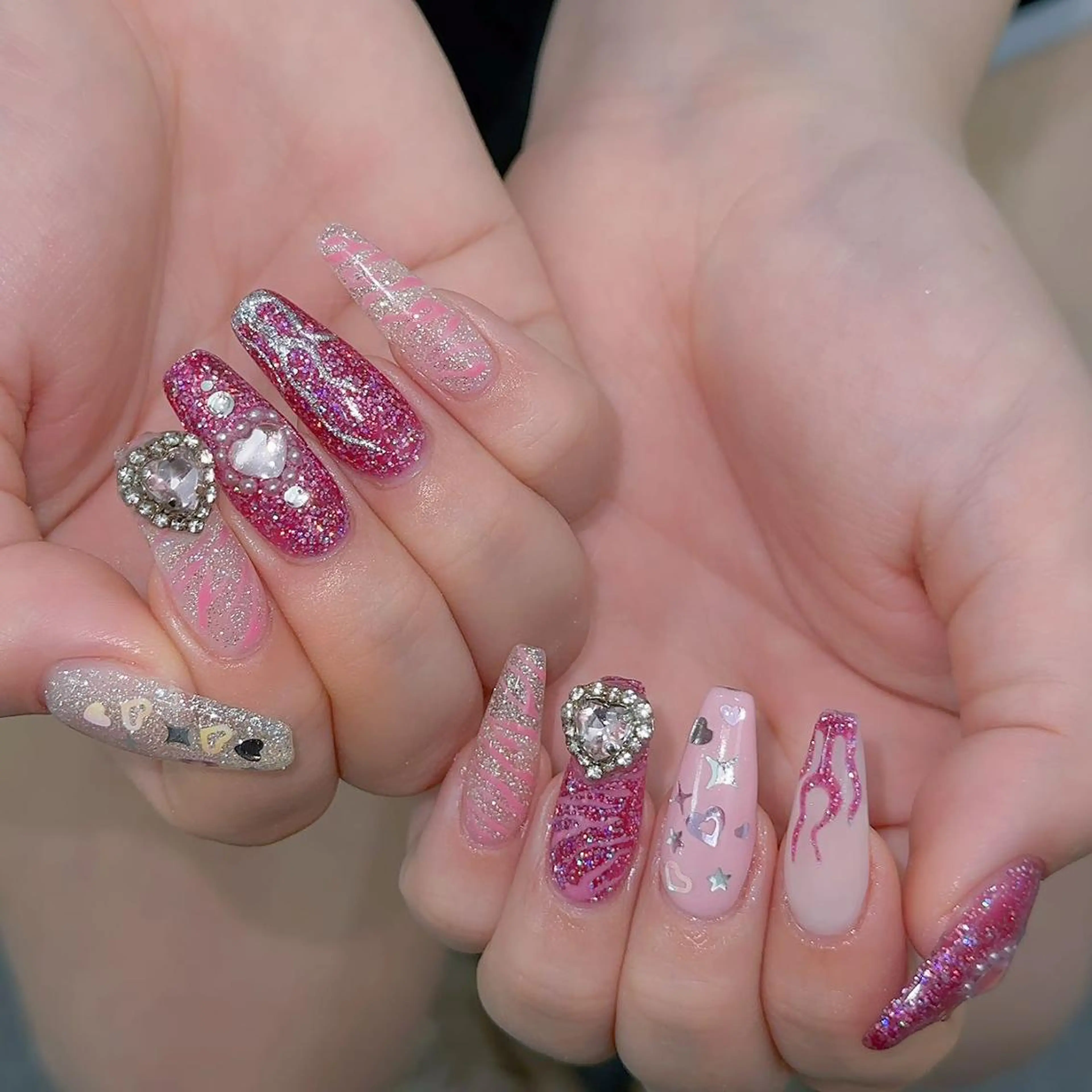 ネイル ハンドネイル Queens momoのネイルデザイン