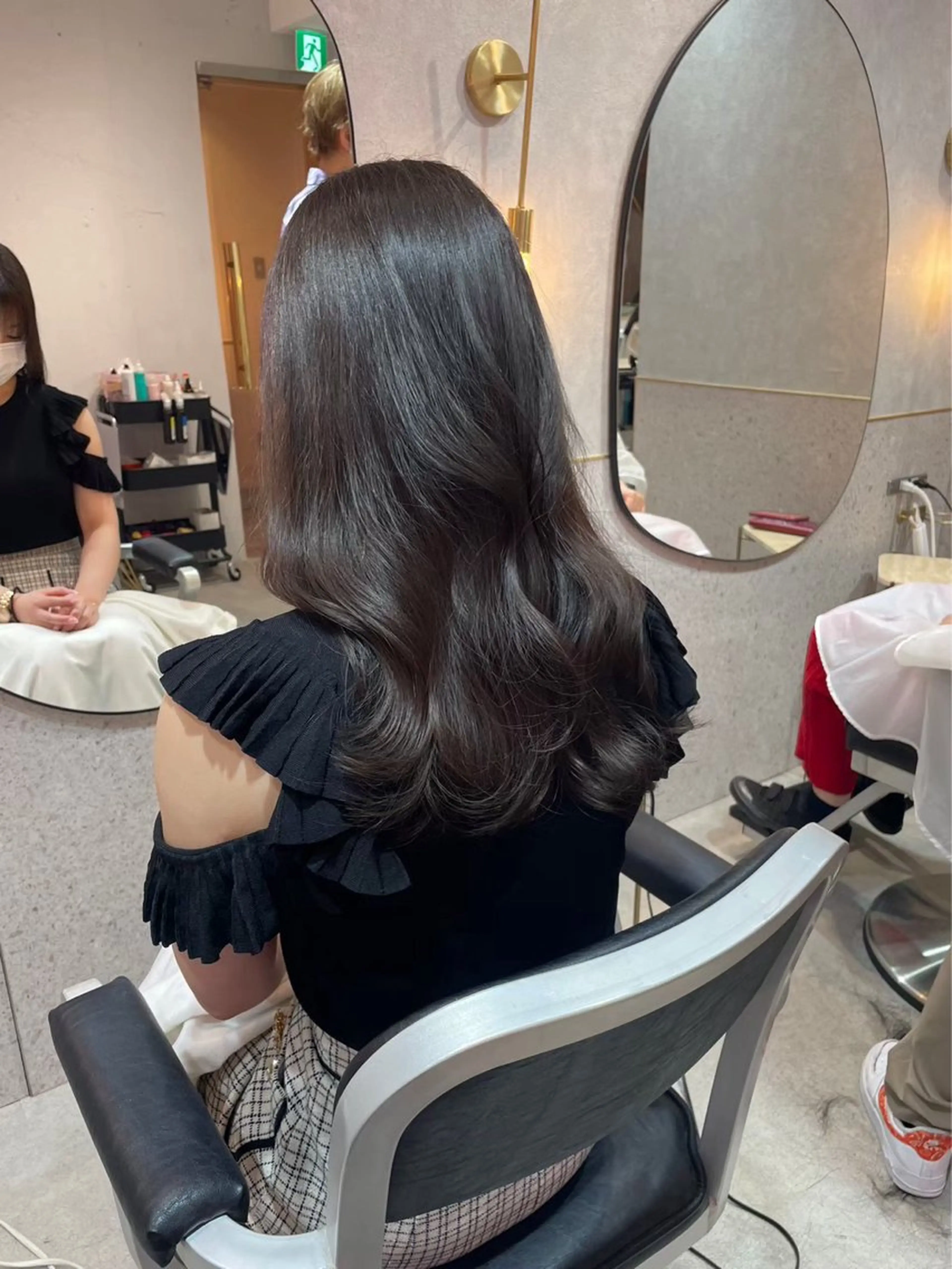 セミロング アッシュ 髪質改善 レイヤーカット カット ヘアカラー トリートメント 新宿/韓国レイヤー/ 顔周りカット松本美晴のヘアスタイル