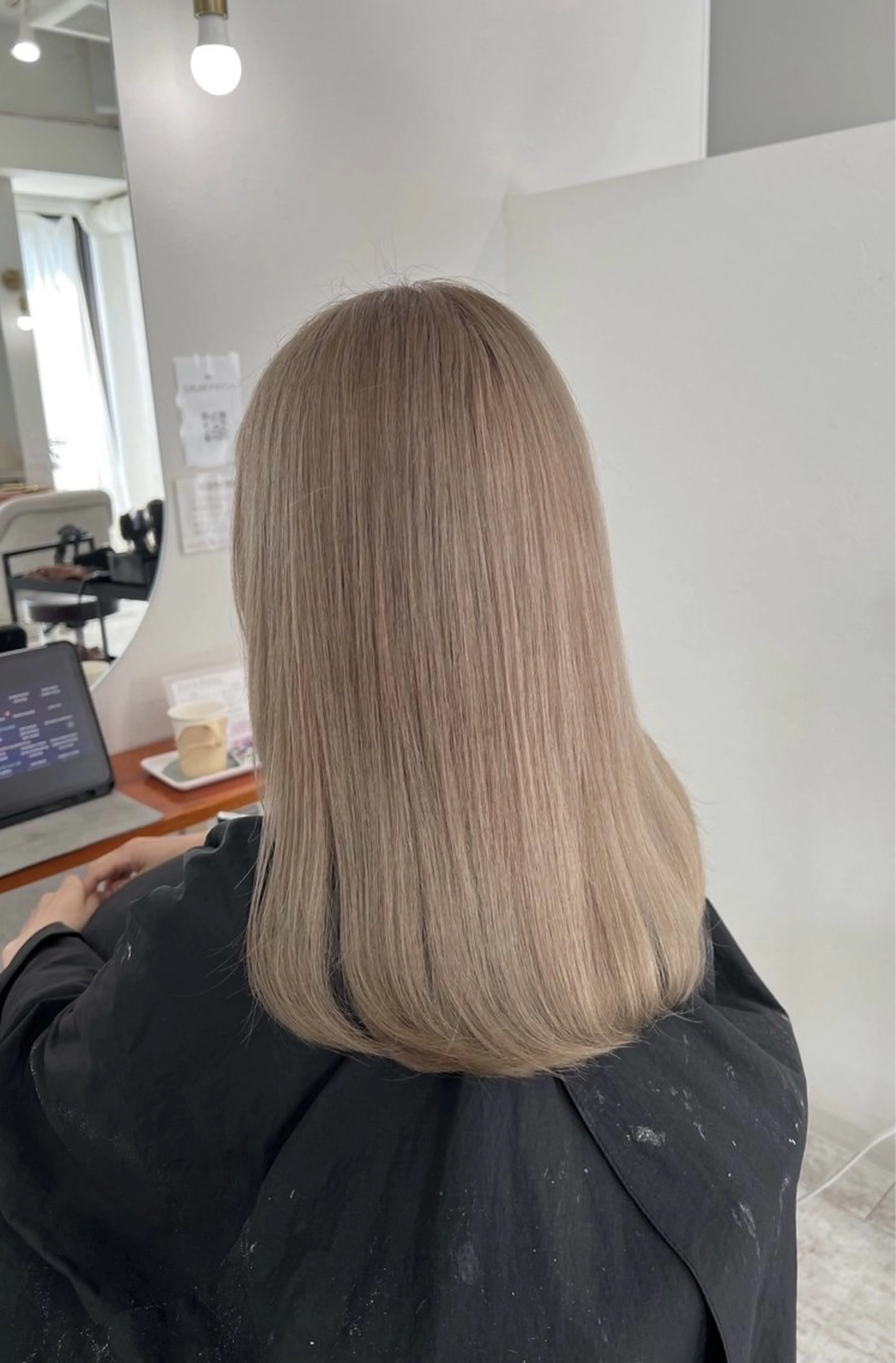 ミディアム カラー ベージュカラー ミルクティーベージュ ヘアカラー トリートメント ROBIN所属・指名数No.1 /NAOYAのヘアスタイル