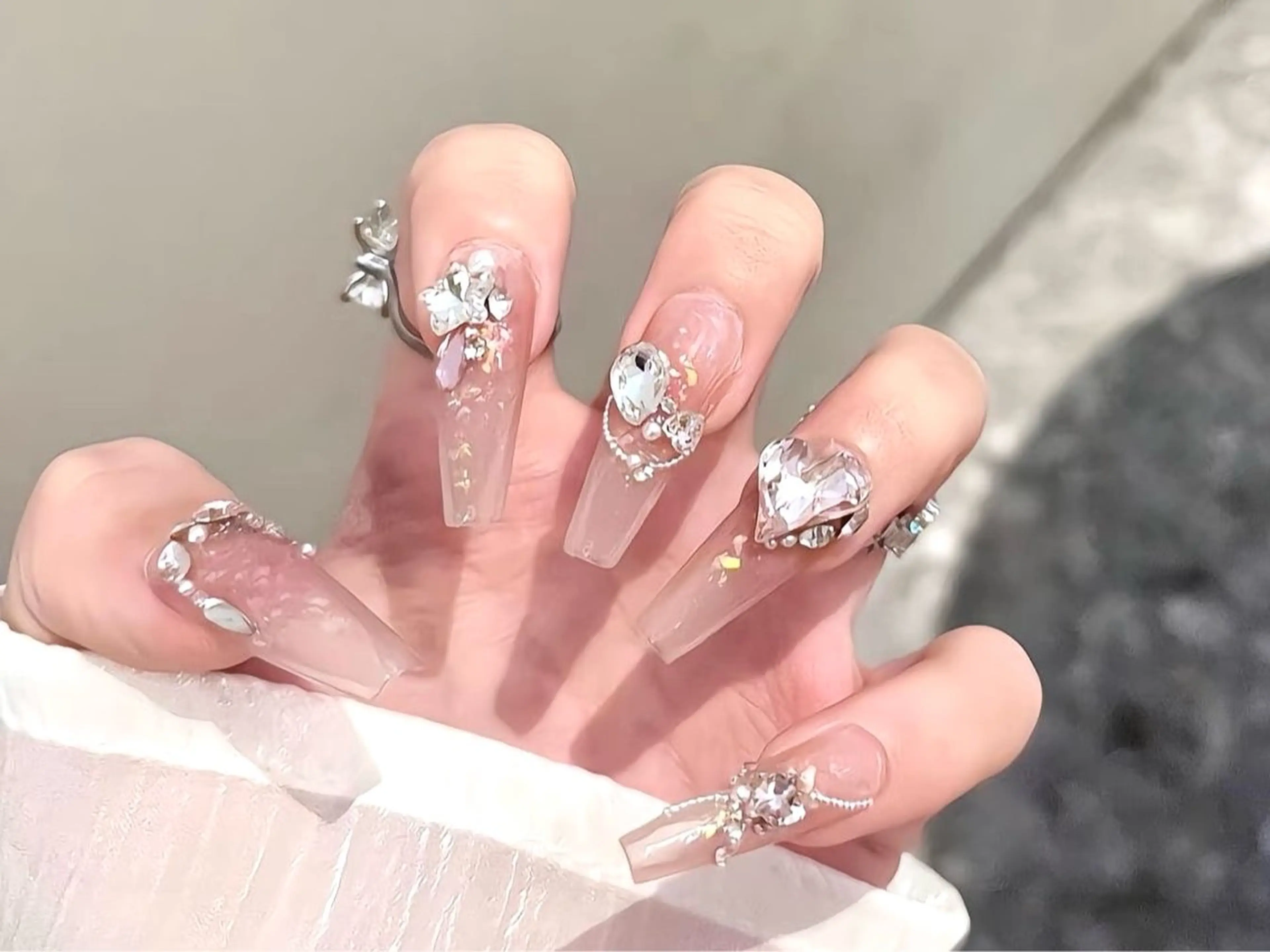 ネイル Dark honey池袋店所属・佐藤 アリアのネイルデザイン