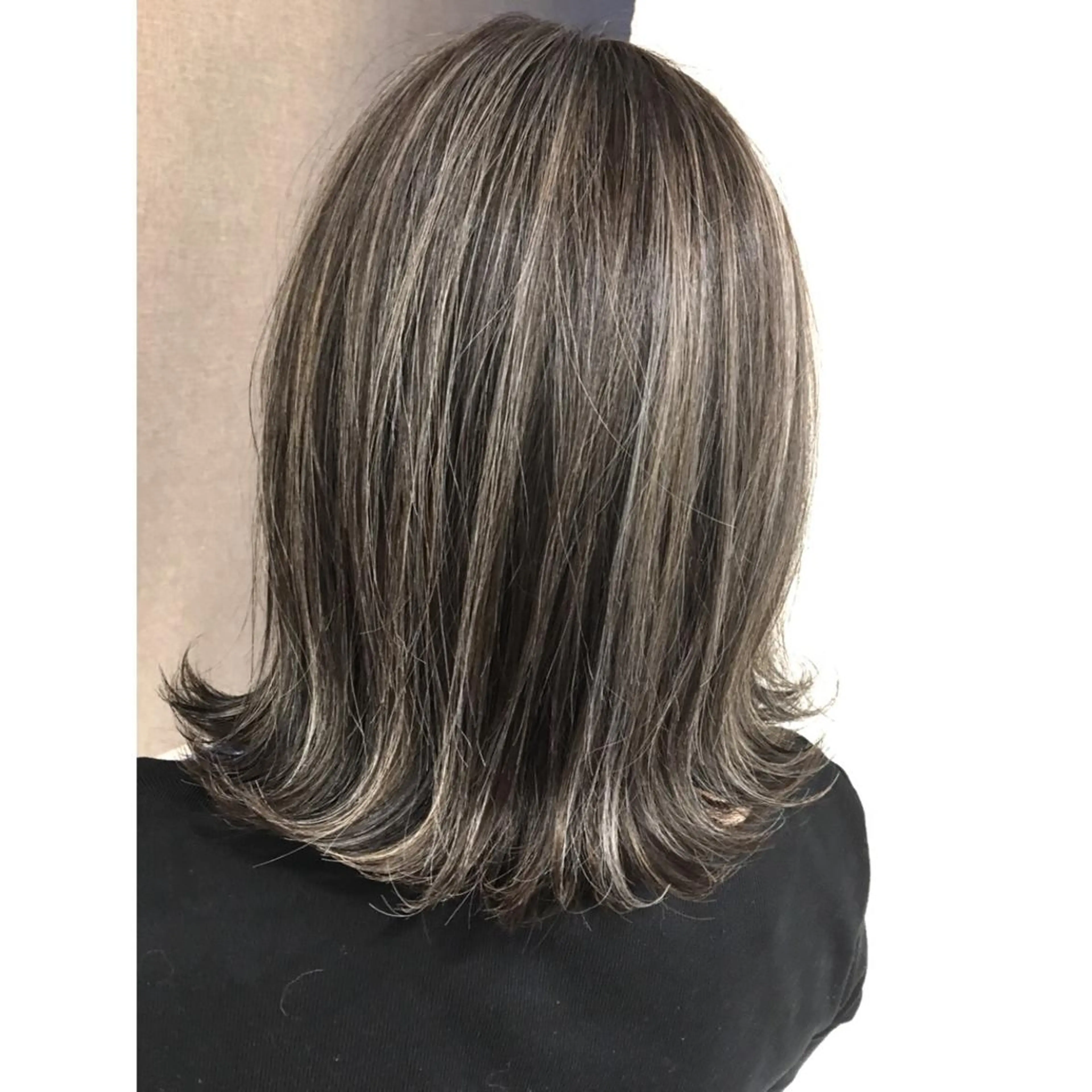 ショート カラー ハイライトカラー 3Dハイライト ハイライト ヘアカラー トリートメント 井上 一平のヘアスタイル