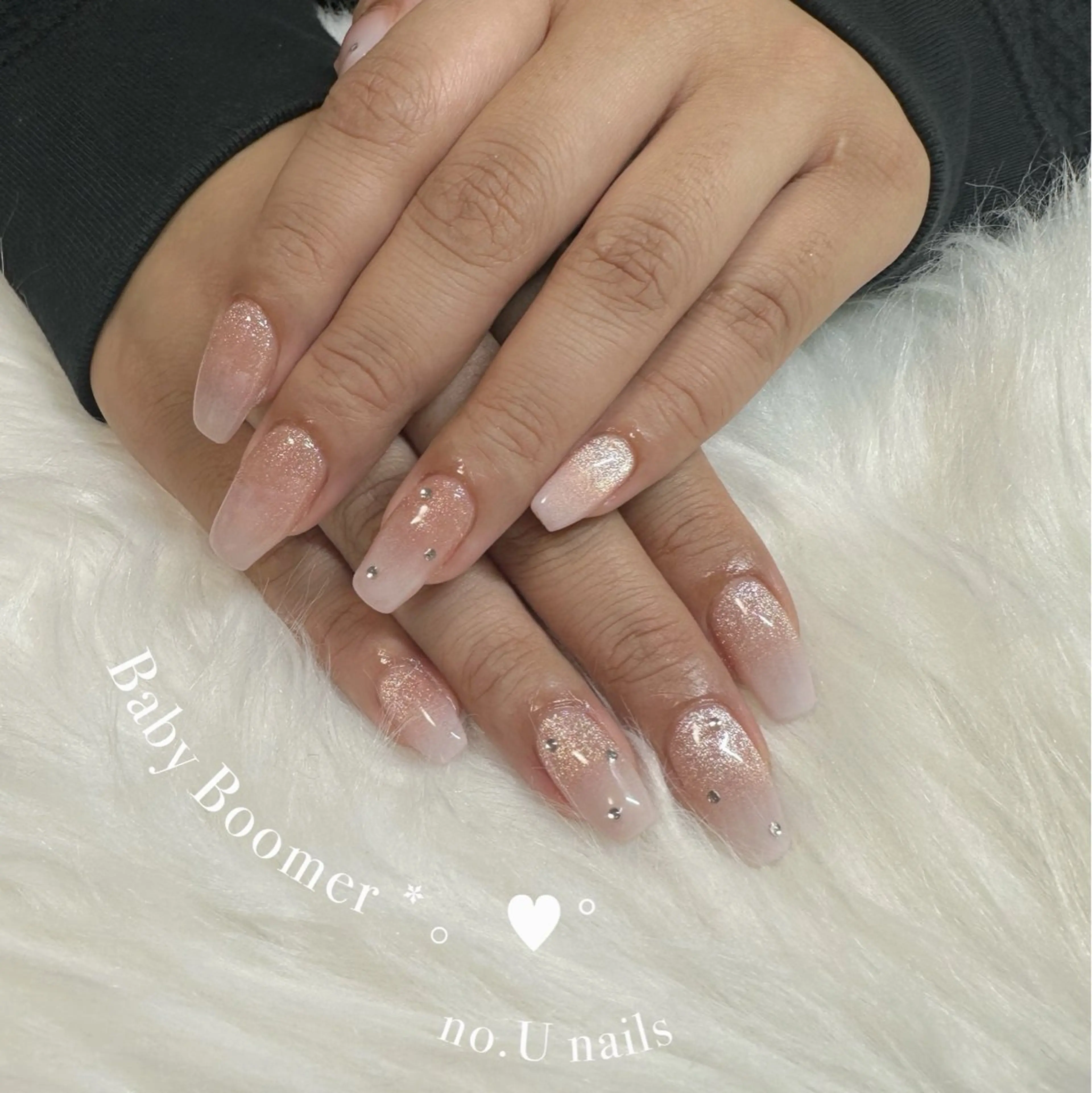 ネイル フラッシュネイル 韓国ネイル ラメ(グリッター) シンプルネイル ワンホンネイル ハンドネイル no.U nailsのネイルデザイン