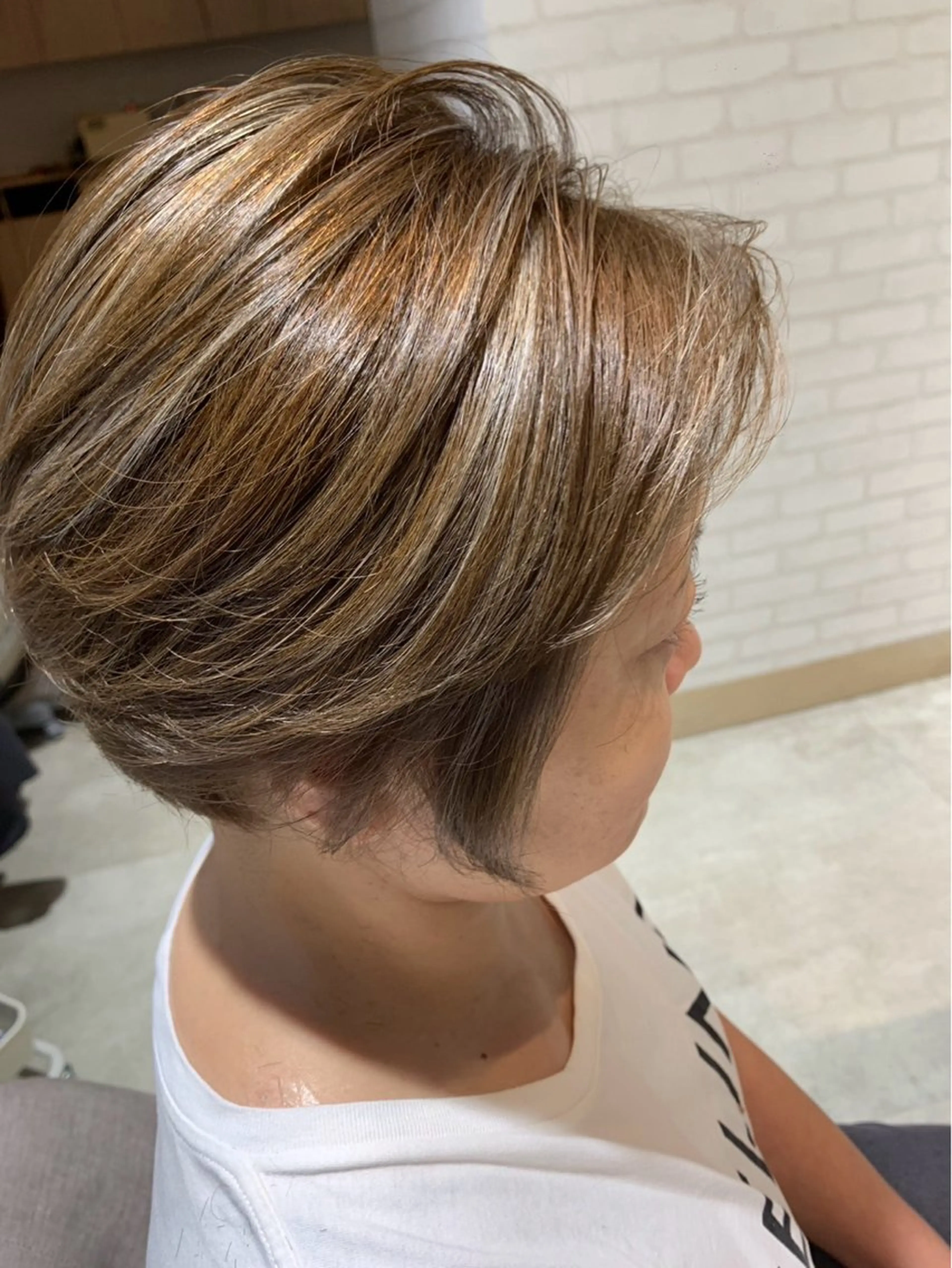 ショート カラー ハイライトカラー ハイライト 浦野 龍太のヘアスタイル