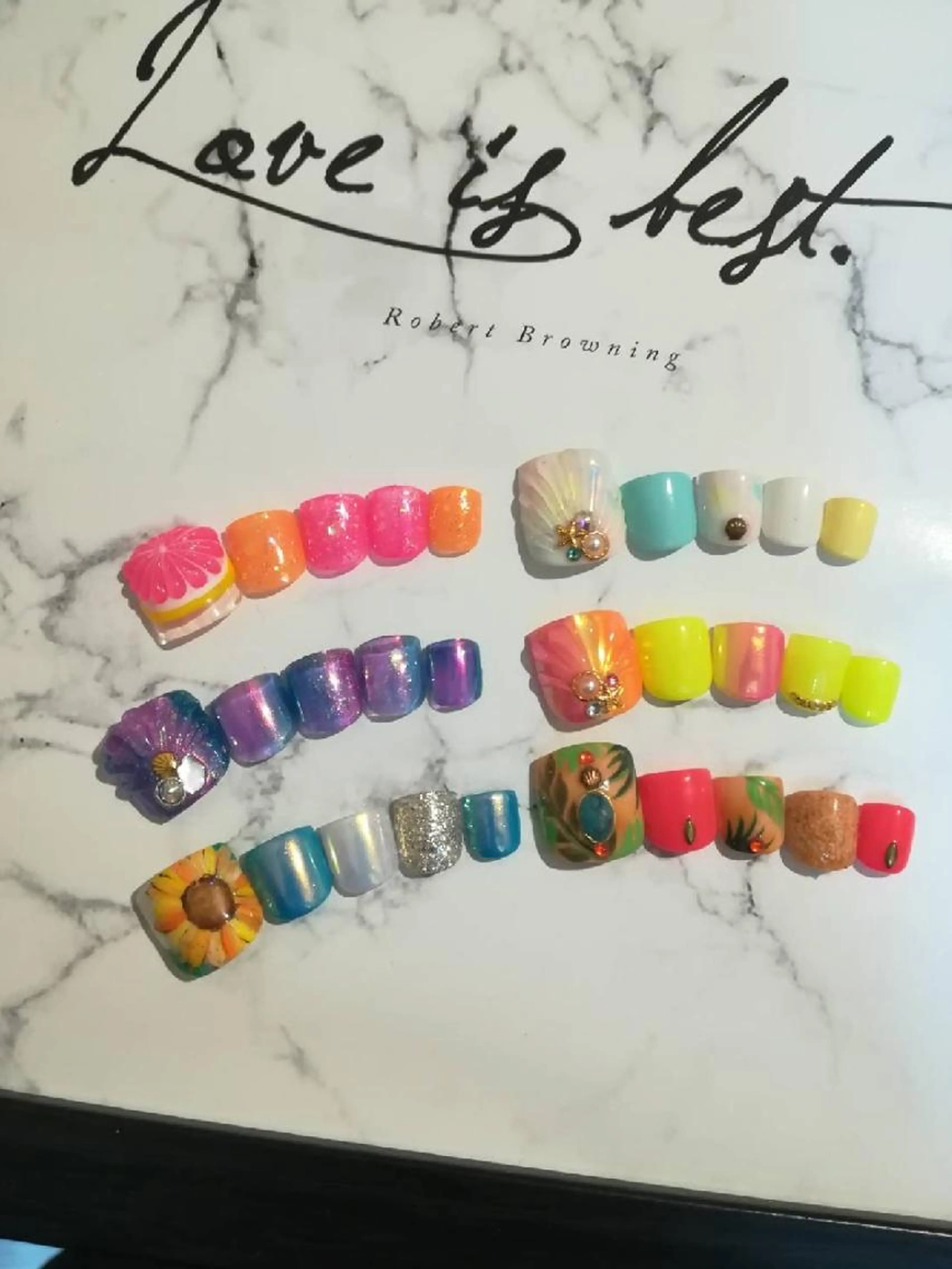 デザインフットネイル【新規限定】付け替えオフ込み♡バブルフットバス＆甘皮処理込み♡¥10800の写真