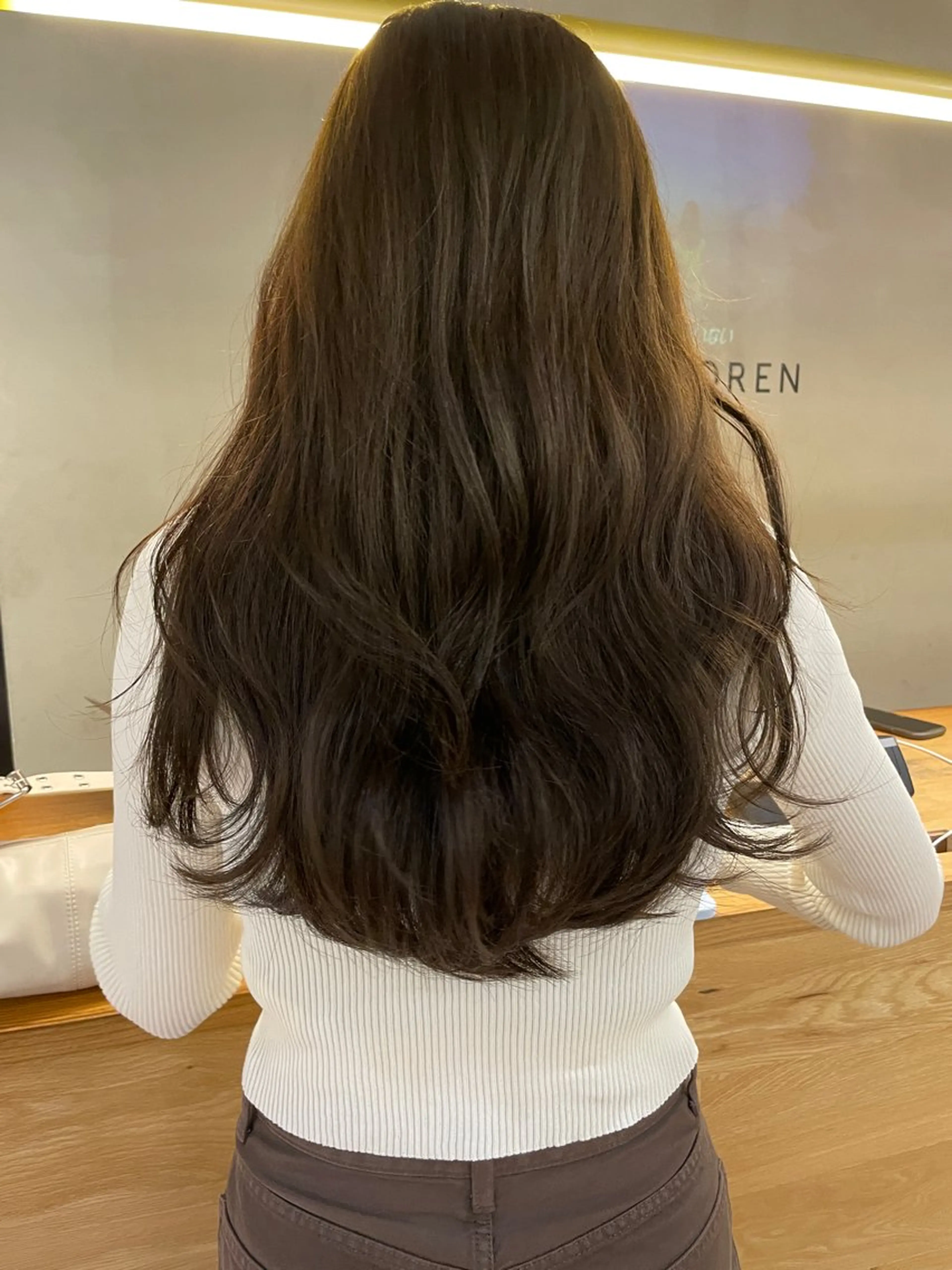 ロング 🤍LOREN エリコ🌈のヘアスタイル