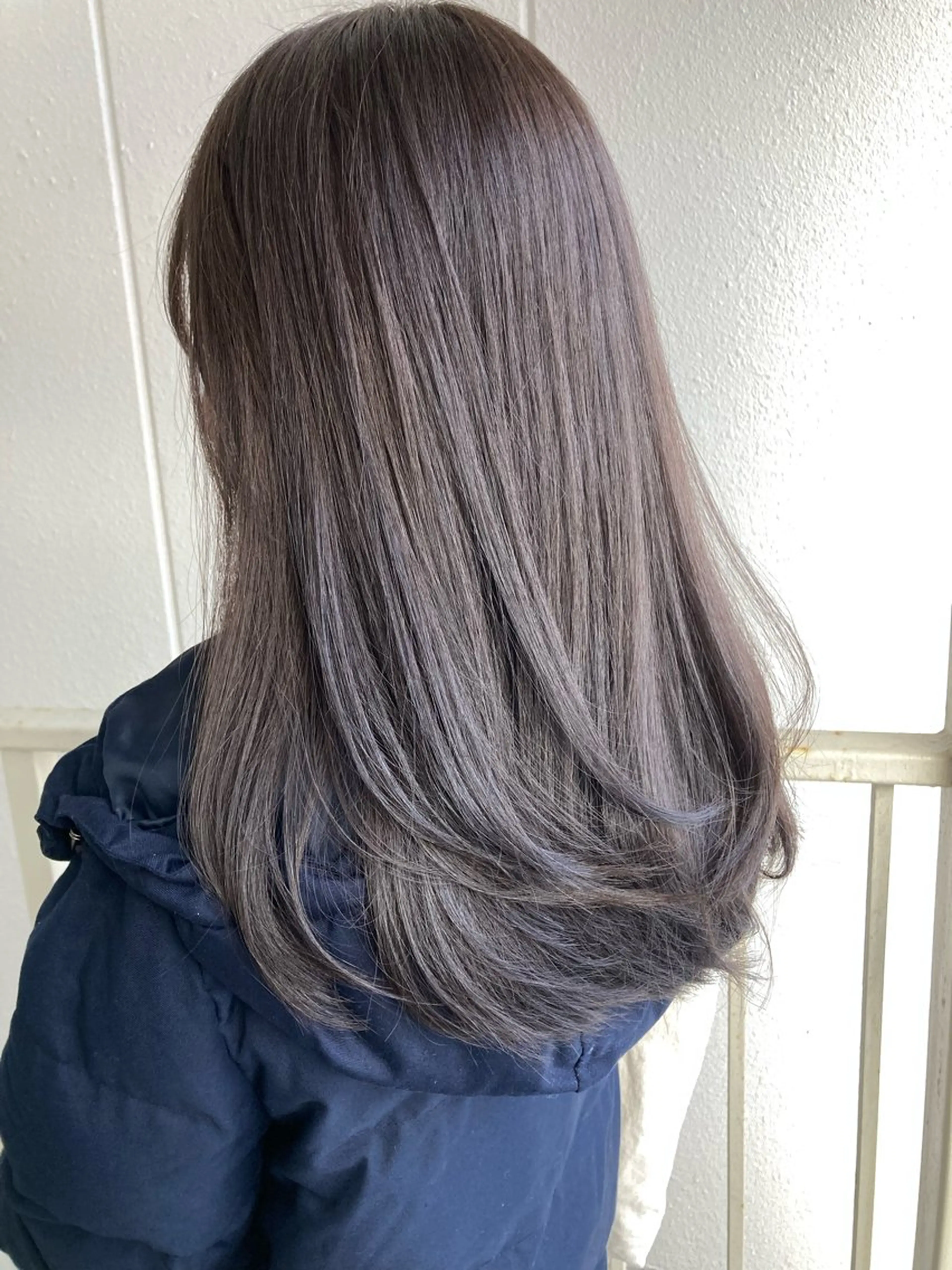 セミロング roka ノゾミのヘアスタイル