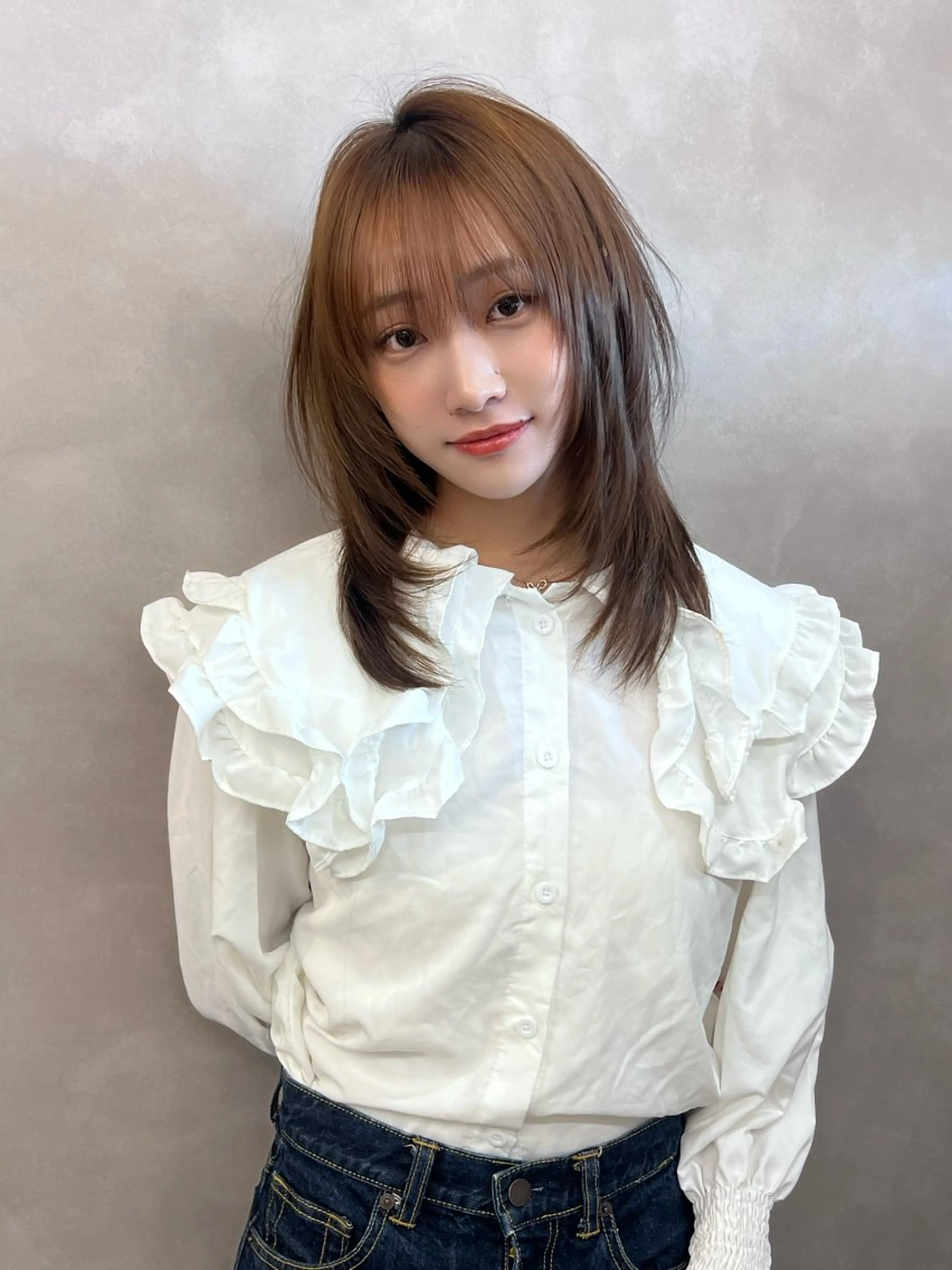 ミディアム ミディアムレイヤー レイヤーカット カット トリートメント Omnis所属・山中 欧輔のヘアスタイル