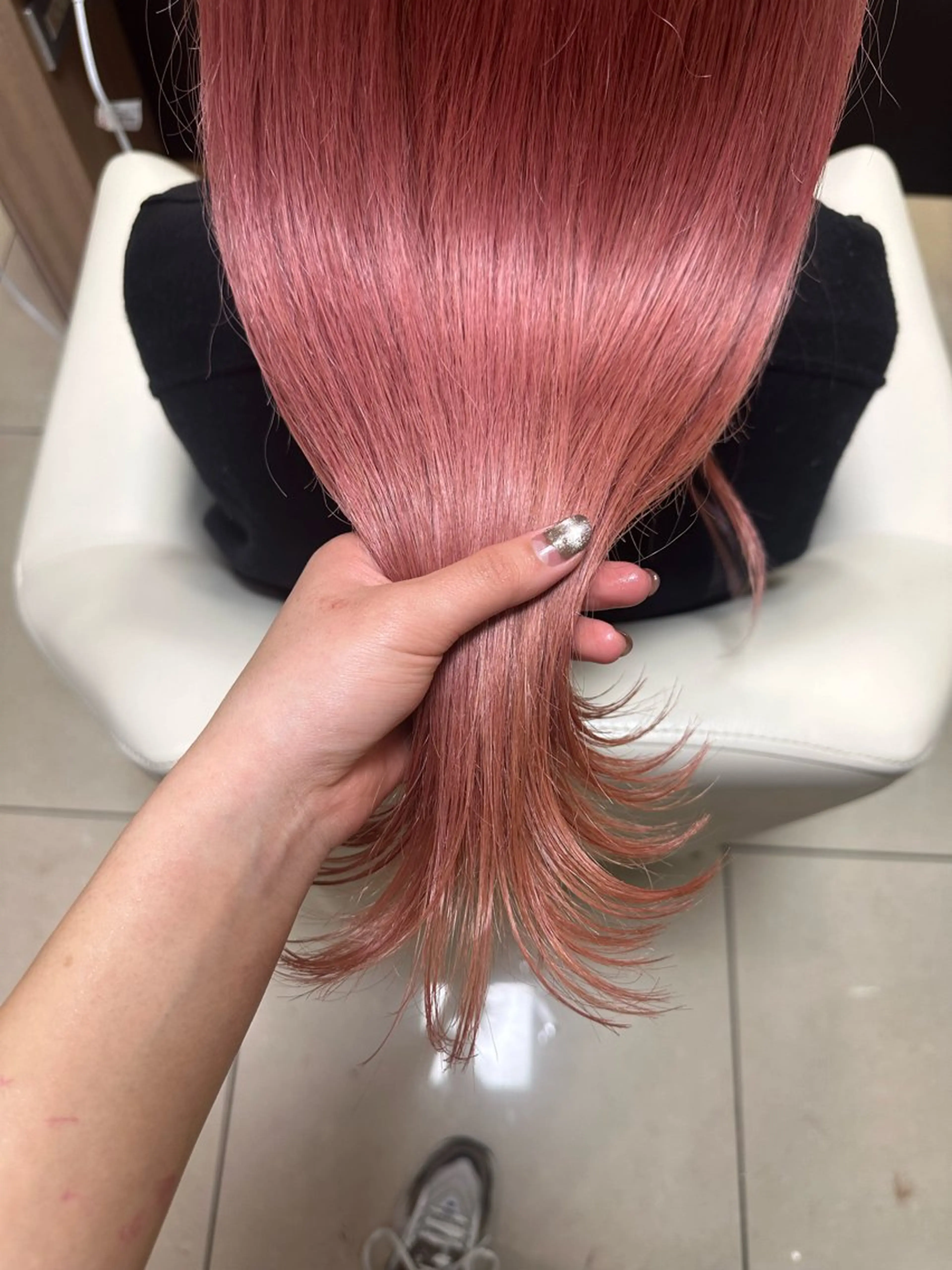 ロング カラー ピンクカラー ホワイトピンク ブリーチカラー/ベー ジュ/Hono🦖のヘアスタイル