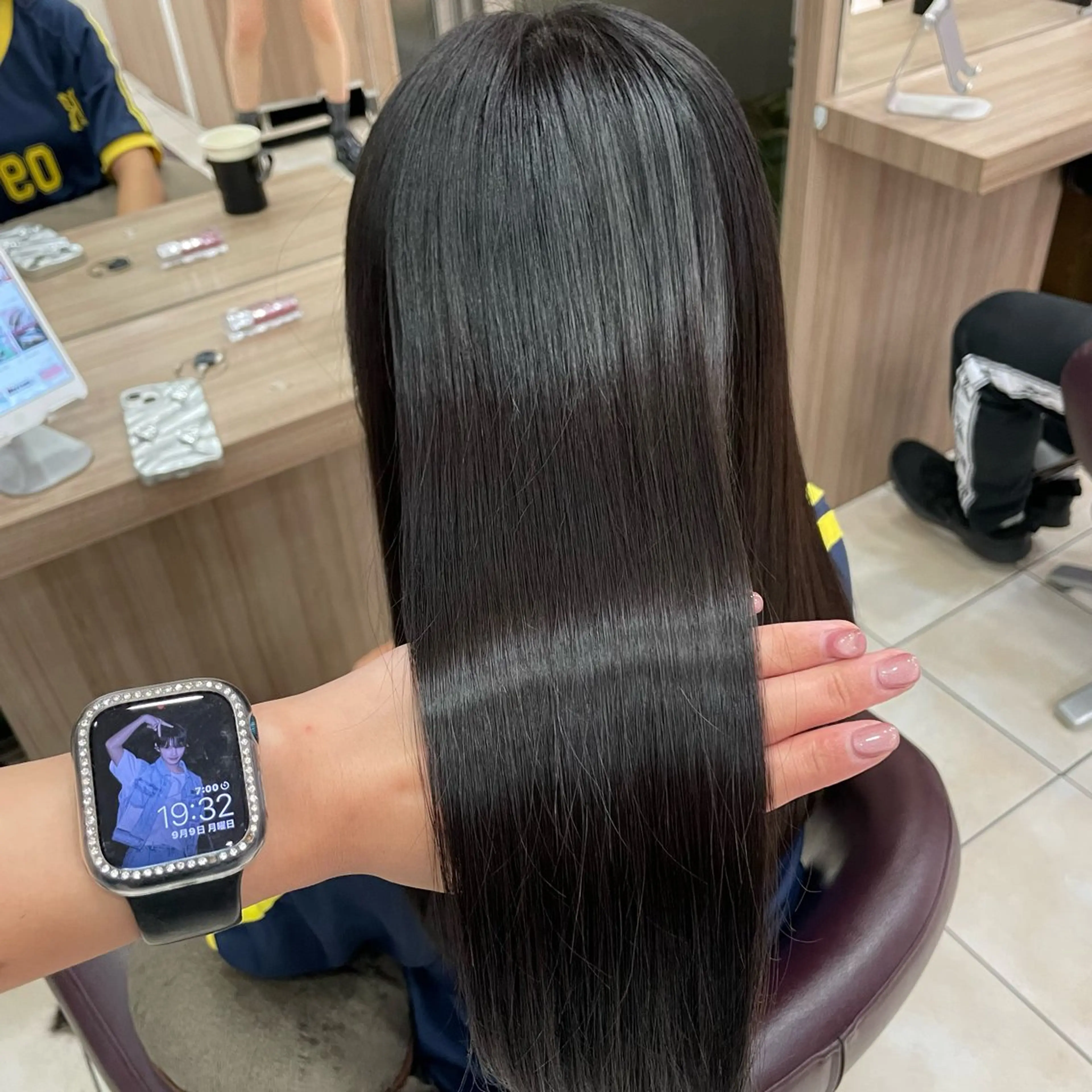 🦋圧倒的艶髪🦋🌿カット➕プレミアム縮毛矯正➕トリートメント☘️の写真