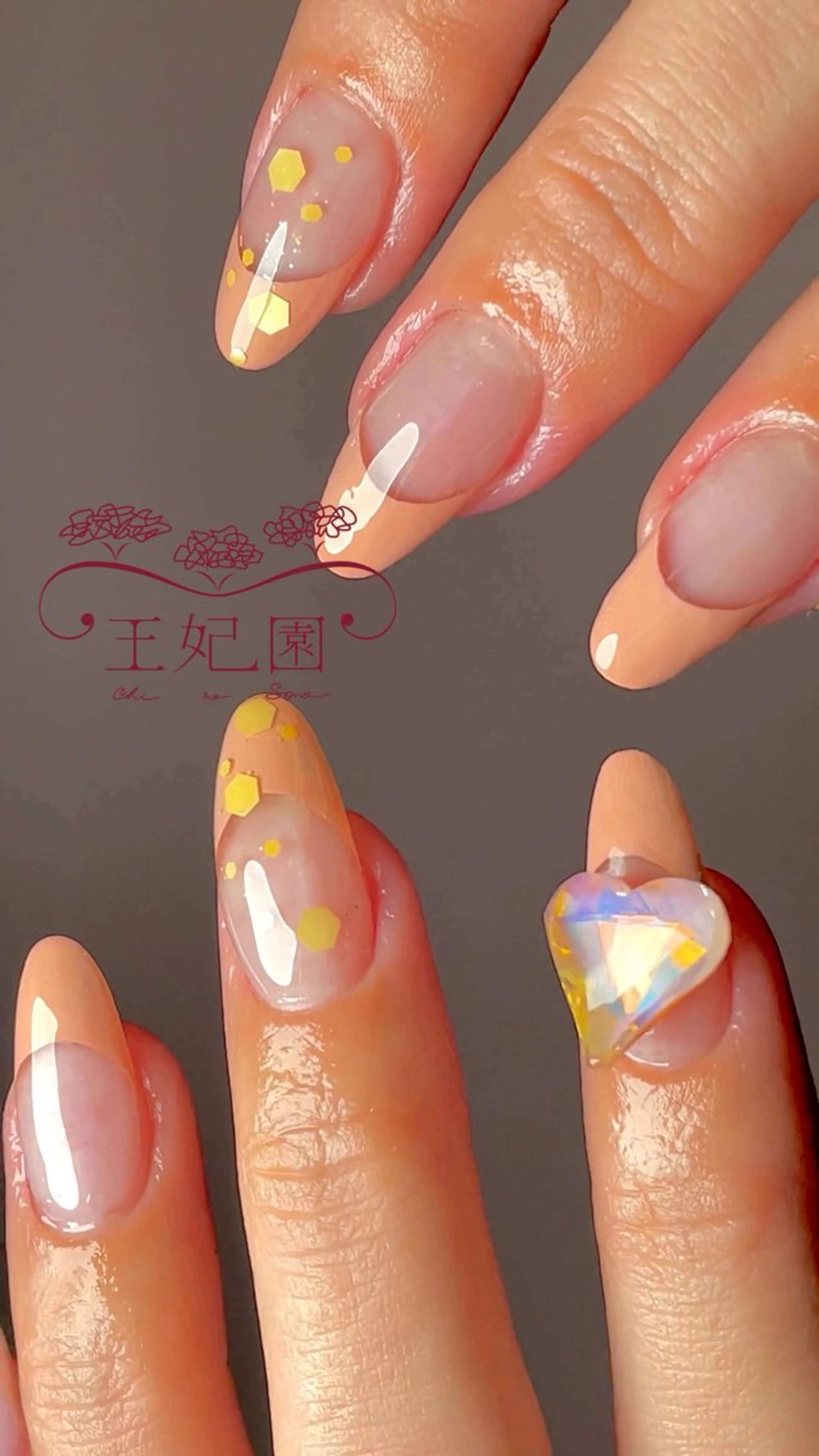 ネイル アートネイル クリアネイル フレンチネイル ハート ラメ(グリッター) nail salon王妃の園所属・王妃の園 ohinosonoのネイルデザイン
