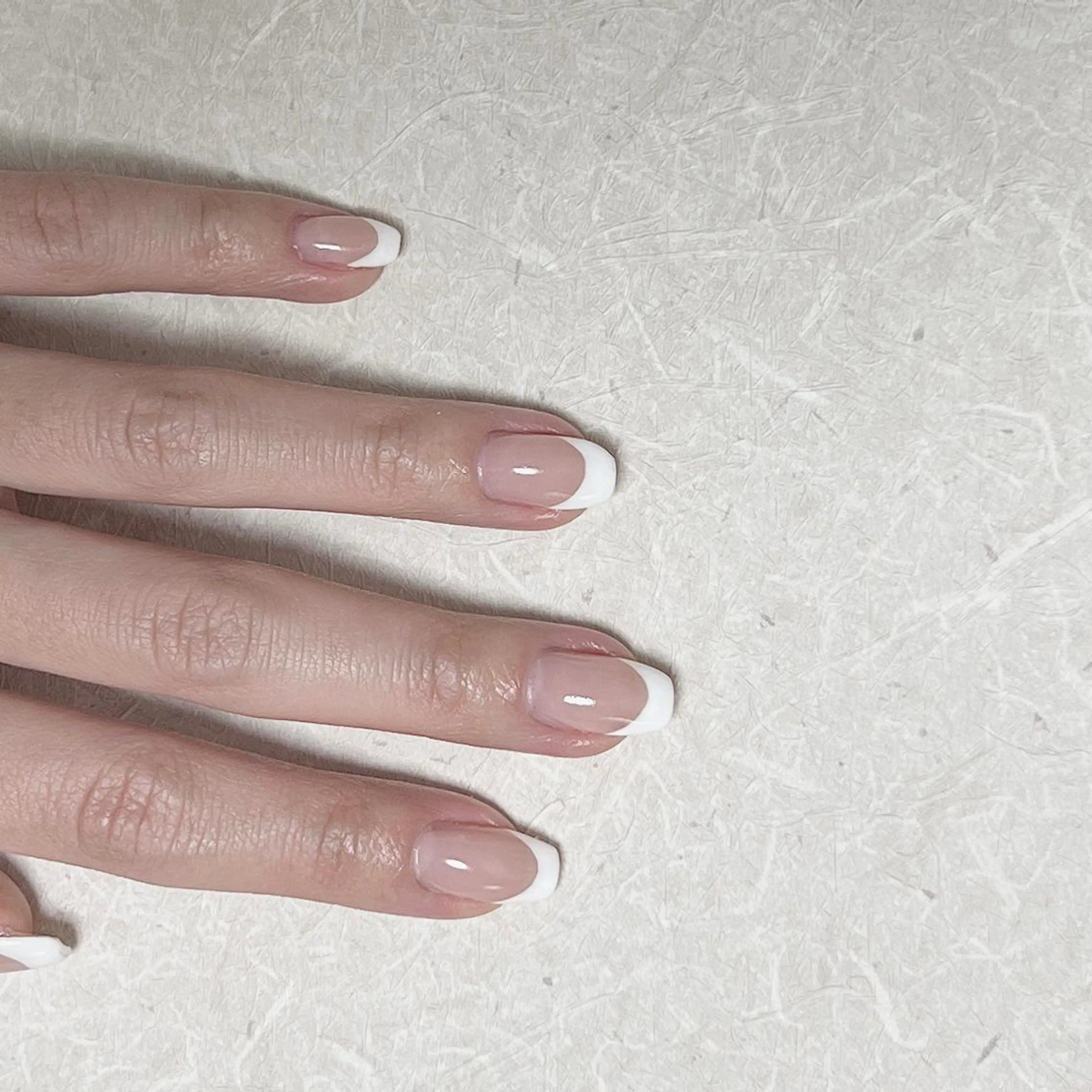 ネイル フレンチネイル ホワイト Nail Sant Esperanza by SALON DE やす所属・Sant Esperanzaのネイルデザイン