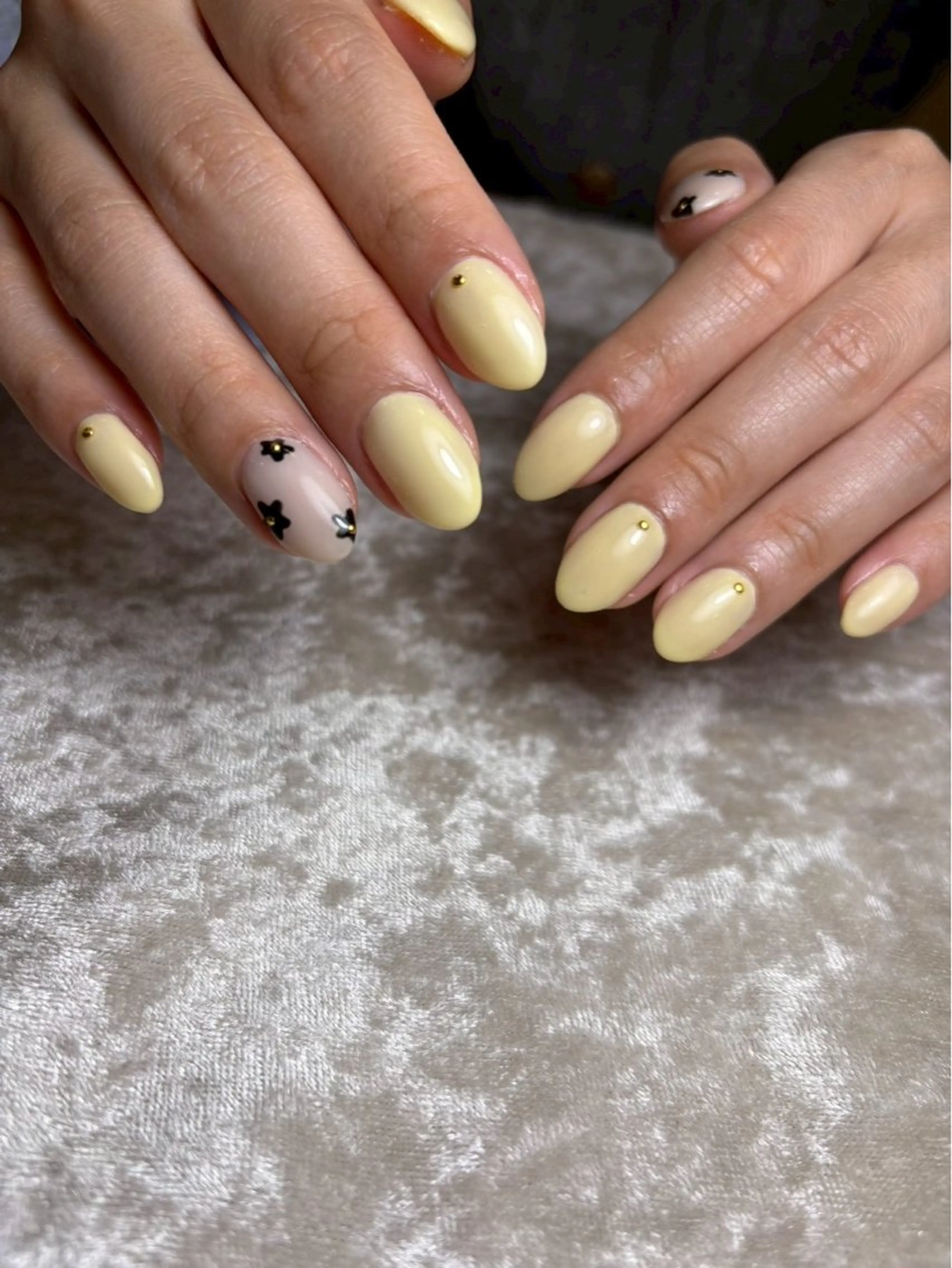 ハンドアート2本の写真