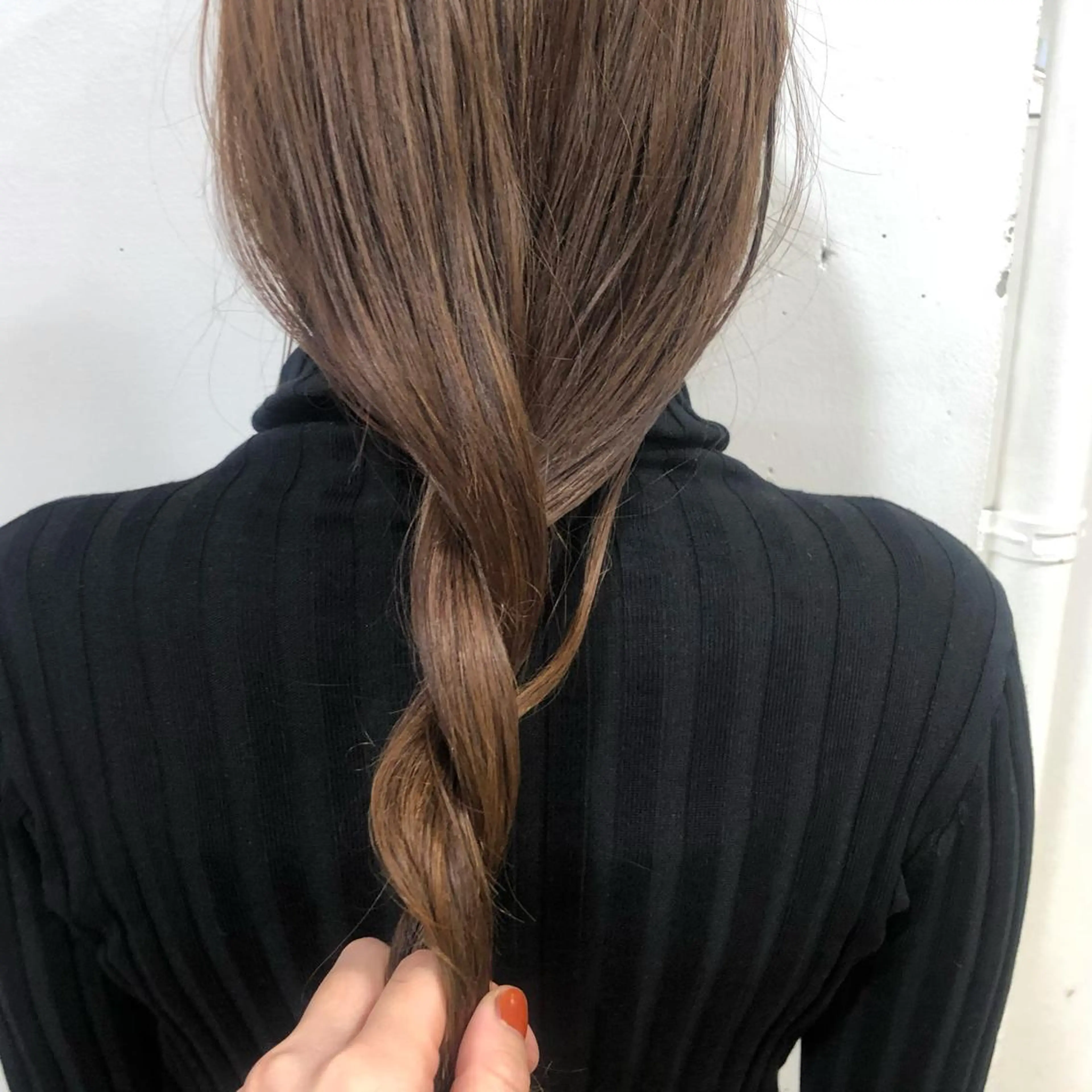 ロング カラー ブリーチなしで透け感 暖色カラーボブaoiのヘアスタイル