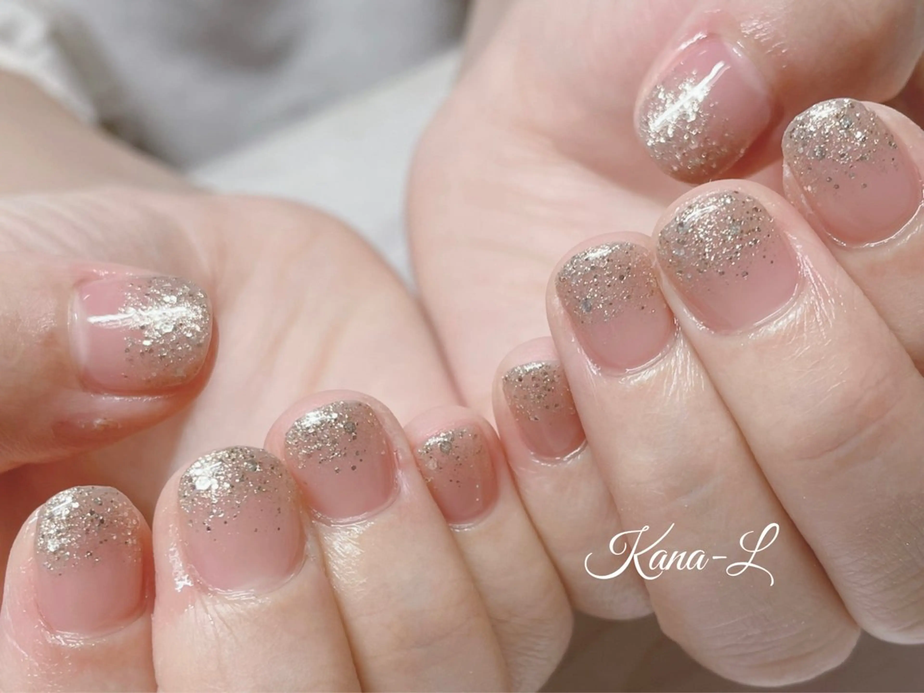 ネイル 芦辺 香奈のネイルデザイン