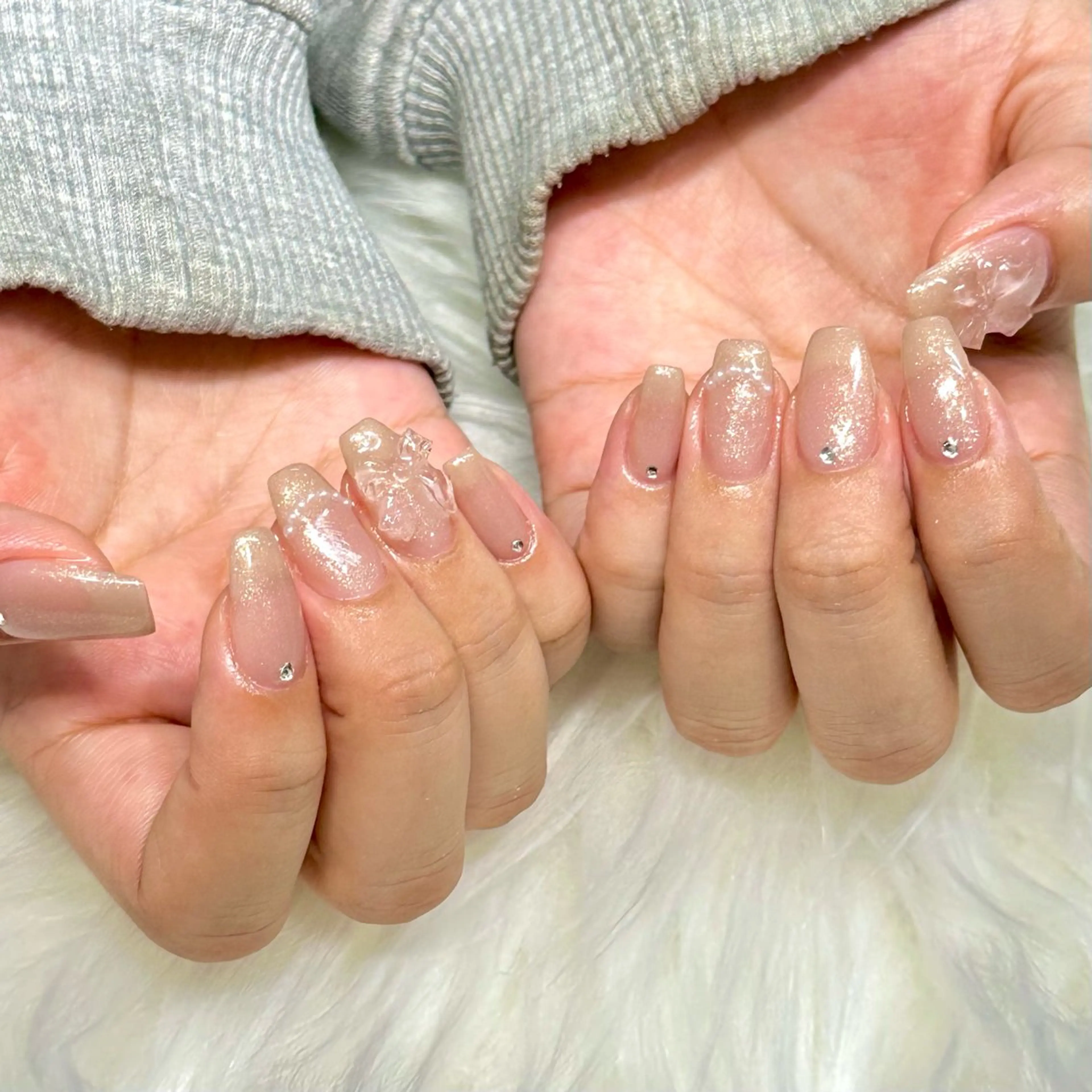 ネイル フレンチネイル ガーリー リボン ハンドネイル Bianca浦和西口 Takenouchiのネイルデザイン