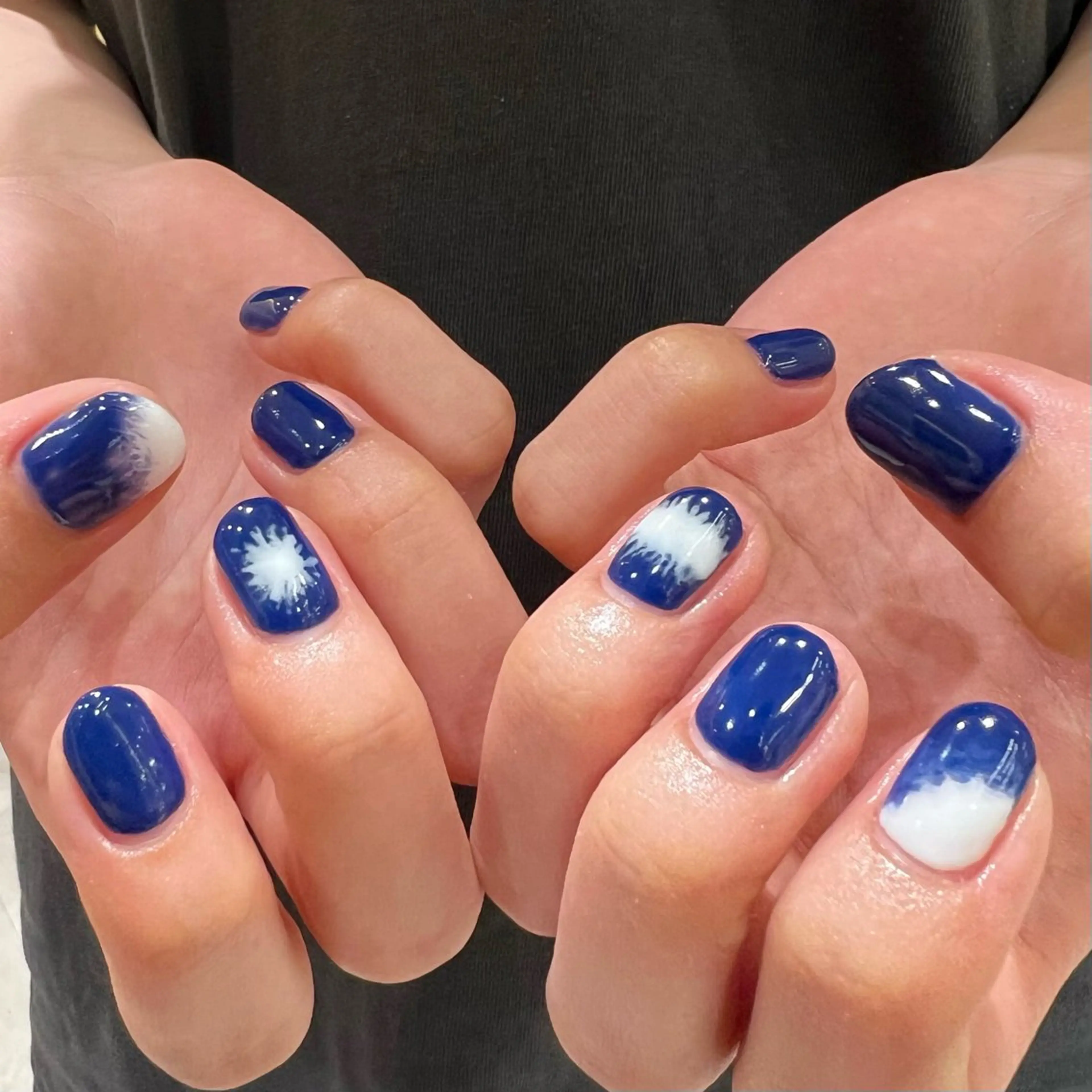ネイル 大理石ネイル(マーブル) ワンカラーネイル ハンドネイル オシャレデザイン 🧺🪽/SHUNOのヘアスタイル