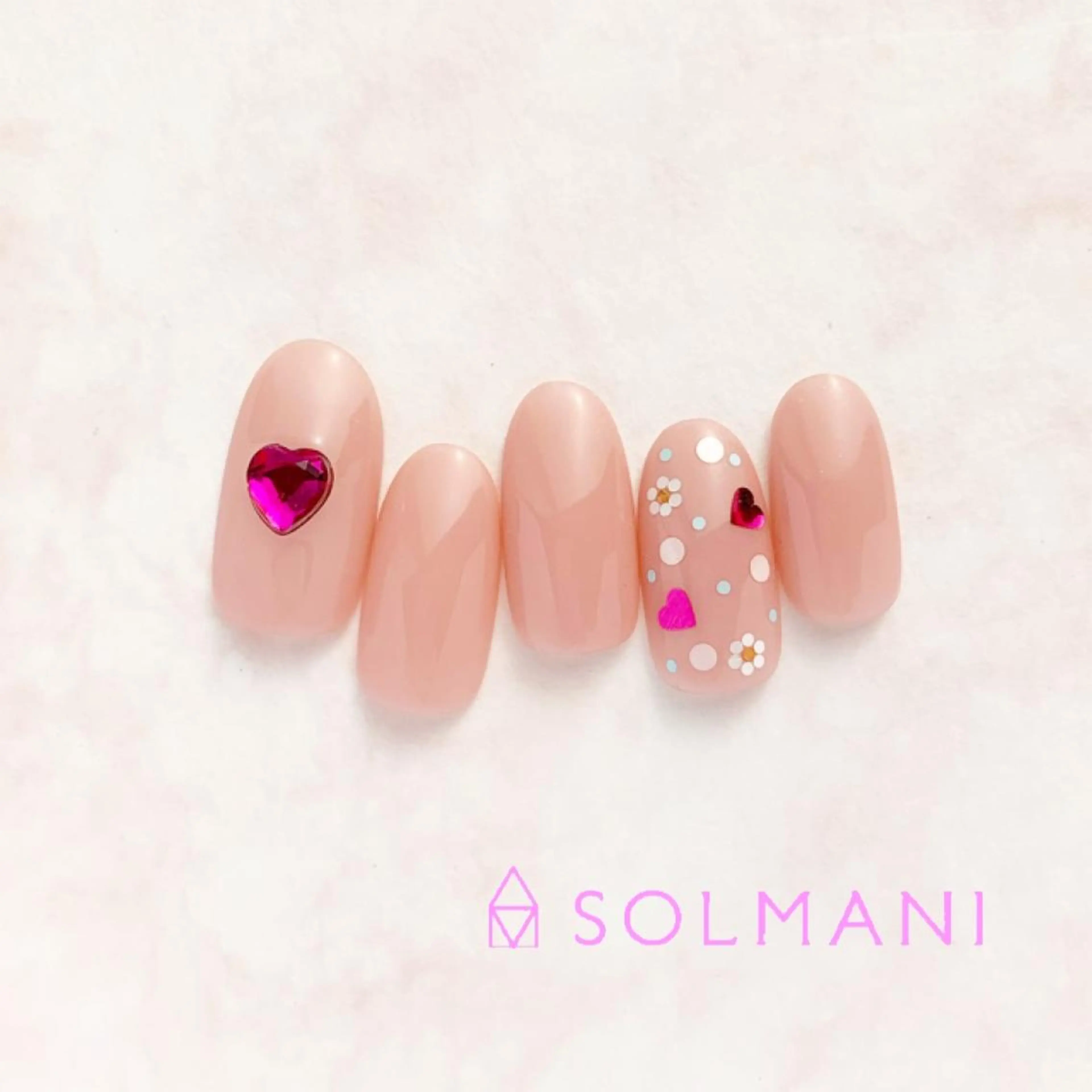 ネイル フラワーネイル ハート ホログラムネイル SOLMANI 予約担当のネイルデザイン