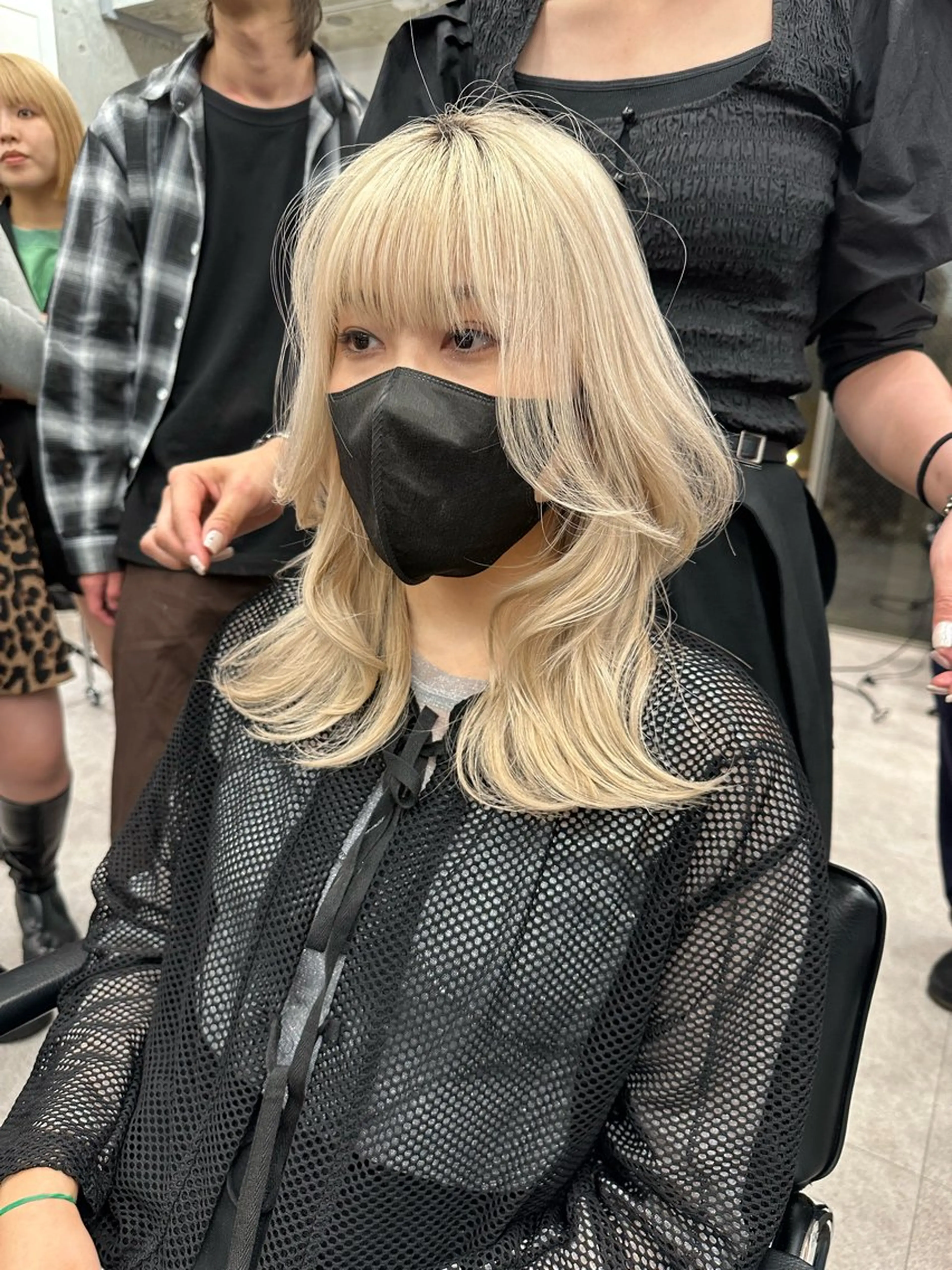 ミディアム カラー ブロンド ホワイトブロンド Cinq所属・ハイライト🌟/ ボブ/豊田のヘアスタイル