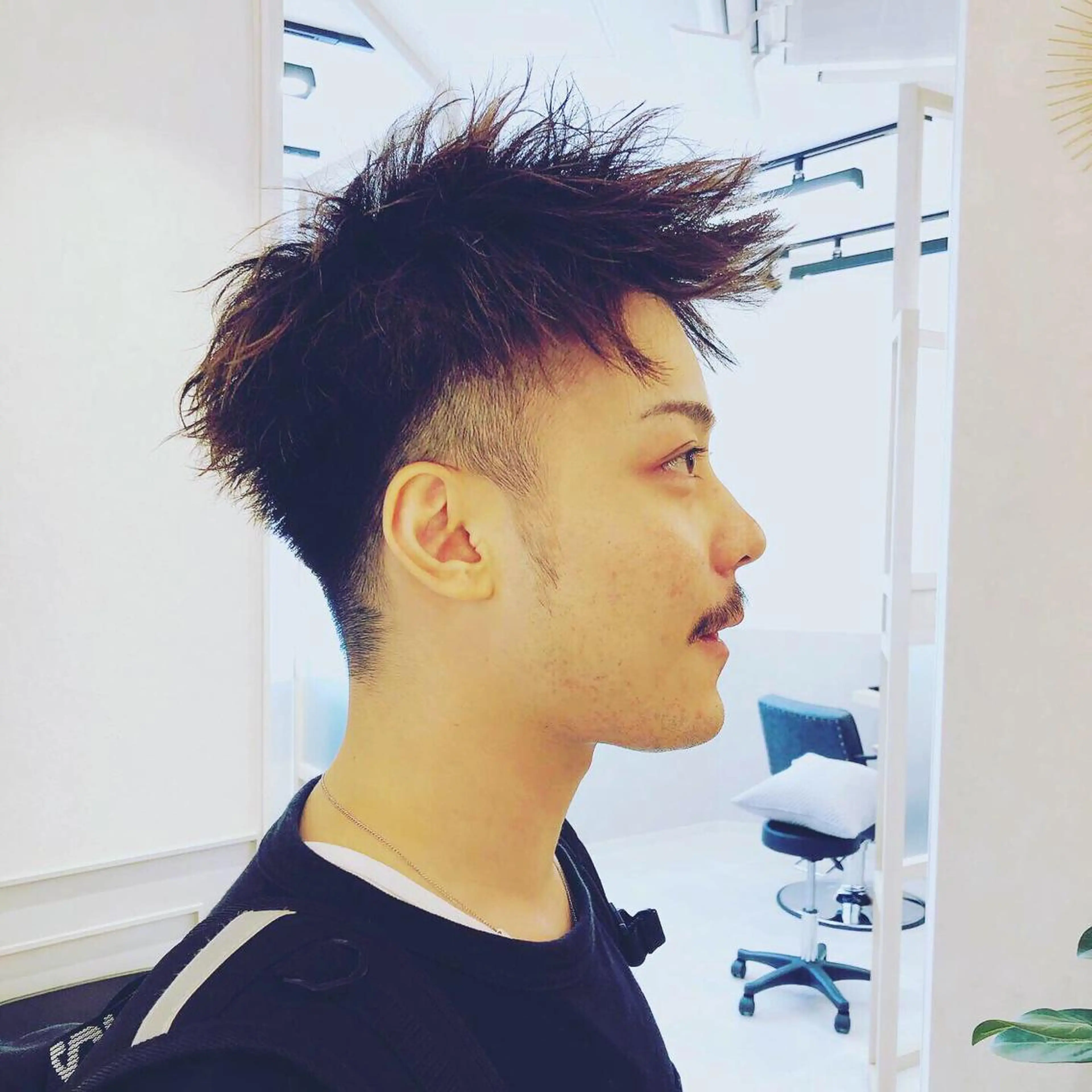 ショート パーマ メンズ 天野 涼のヘアスタイル