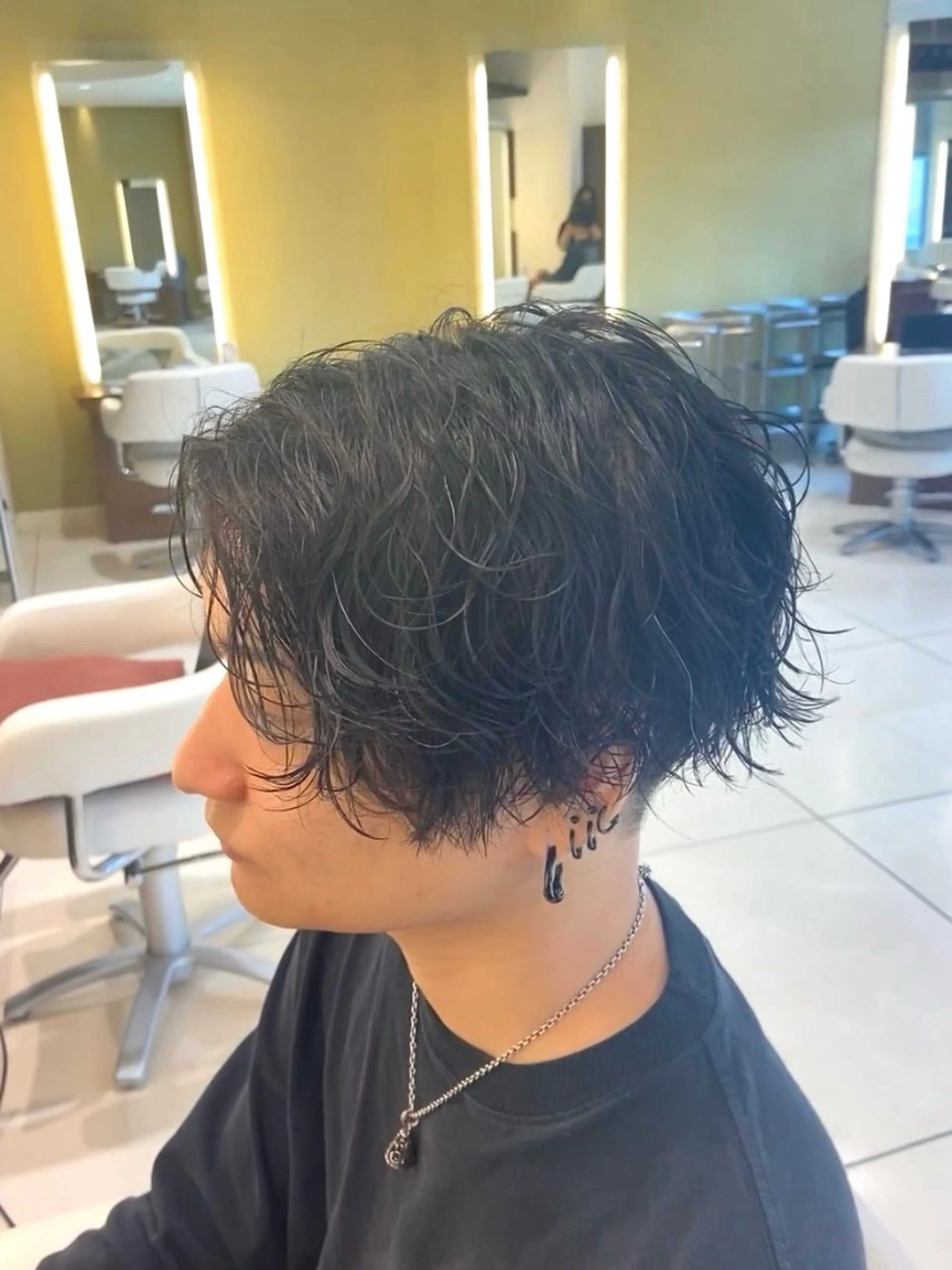 メンズ メンズパーマ 波巻きパーマ CLAUDE monet H2O・AVEDA東京ビルTOKIA店所属・岡野 舜のヘアスタイル