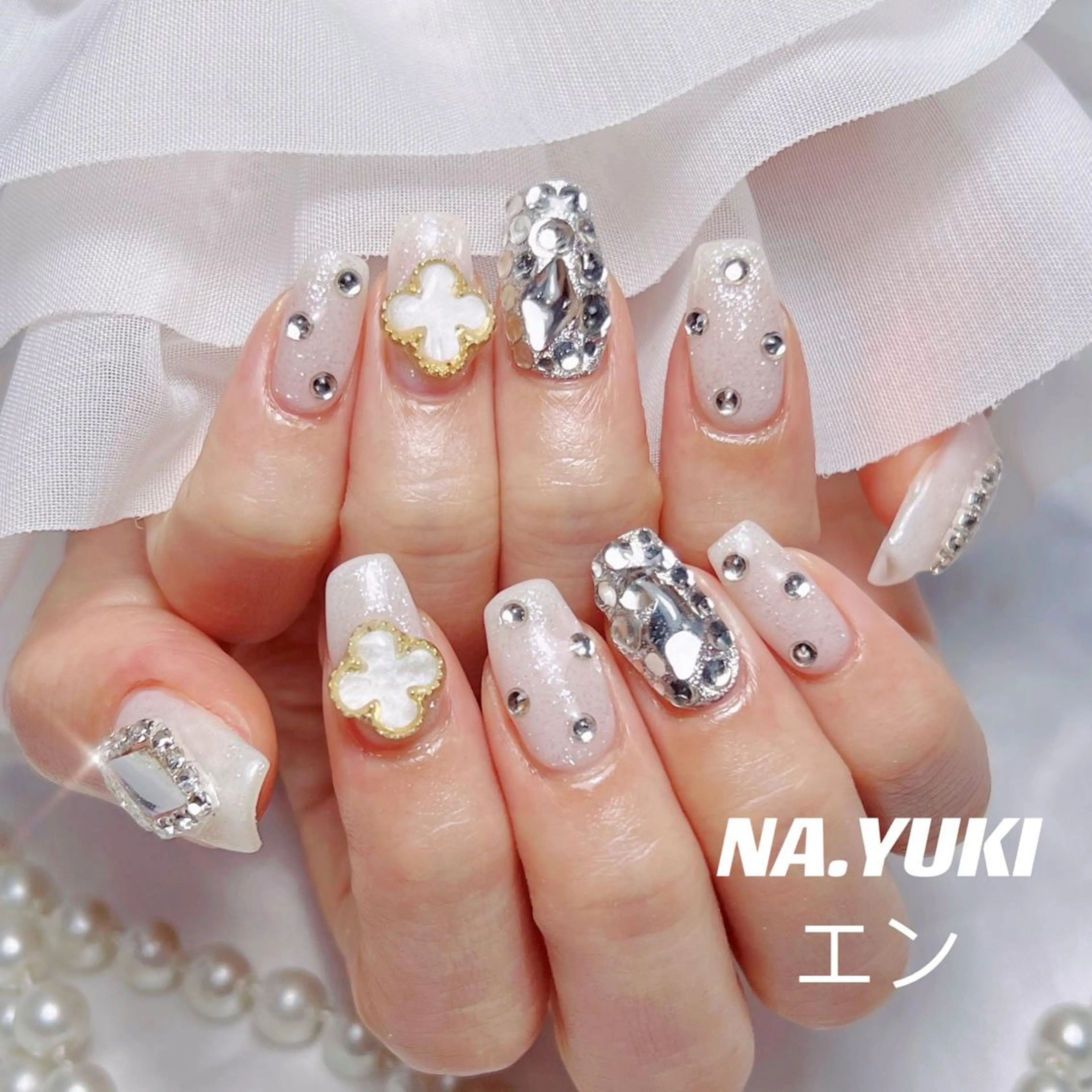 🎀スカルプ長さだし+持ち込みデザイン13980 (時間内でデザイン、パーツ6本まで）【初回ジェルオフ無料ケア込み】の写真