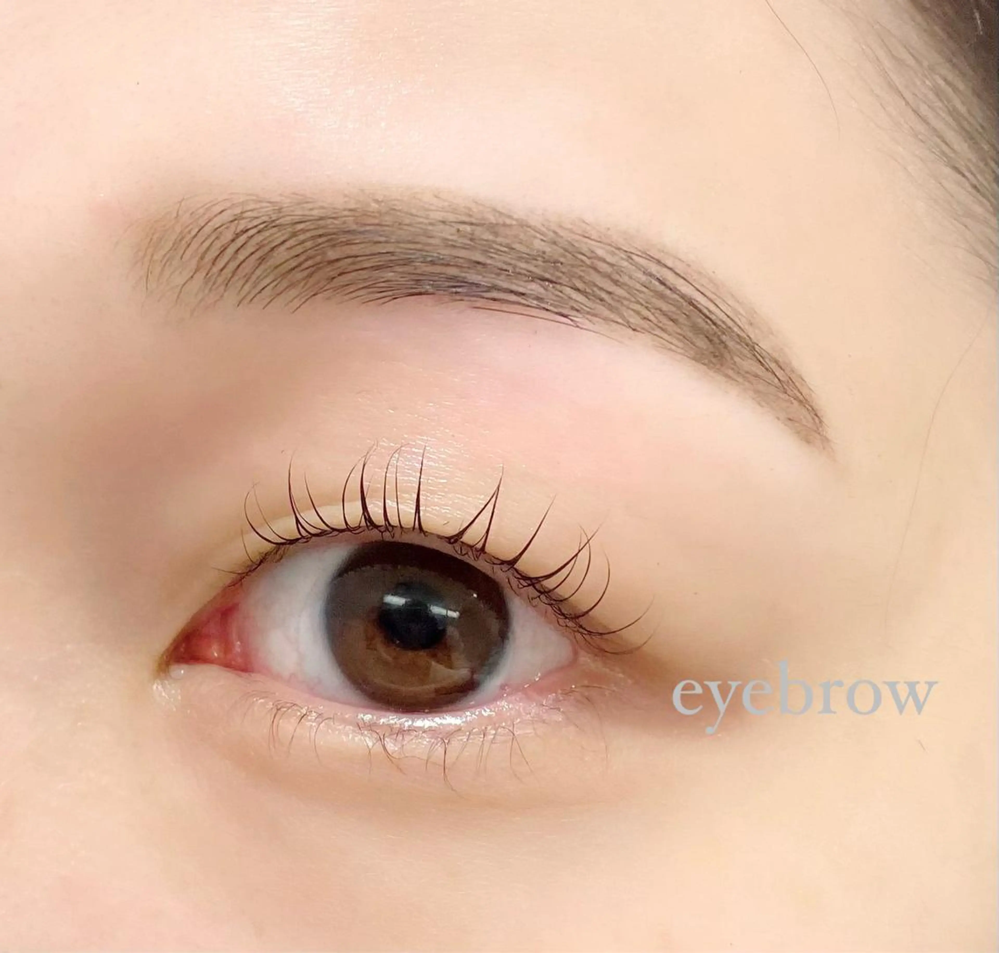 マツエク・マツパ Cheri所属・きし かりんの眉毛・アイブロウイメージ