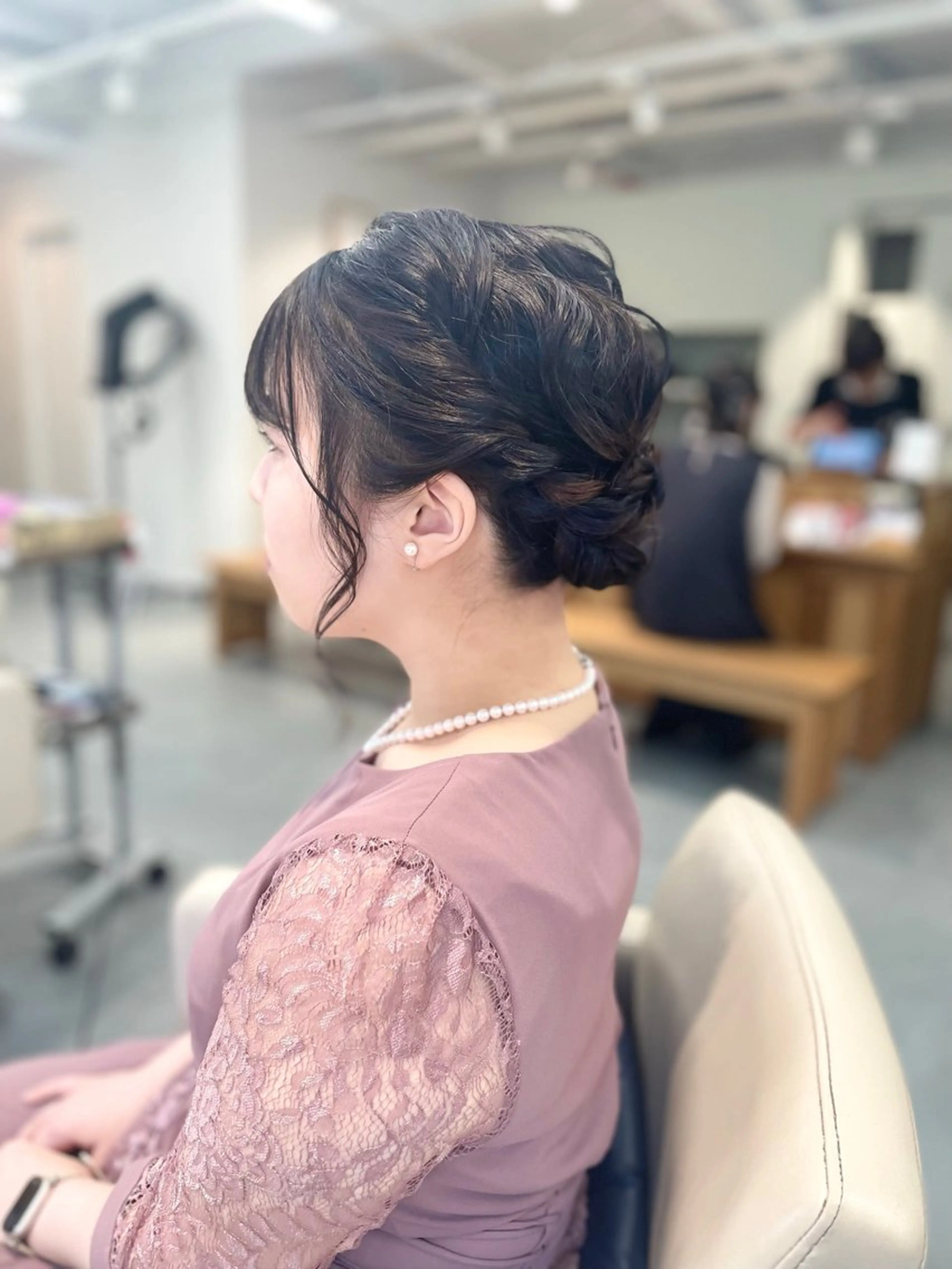 ミディアム Click所属・クニモトハルナ ボブ/柔らかカラーのヘアスタイル