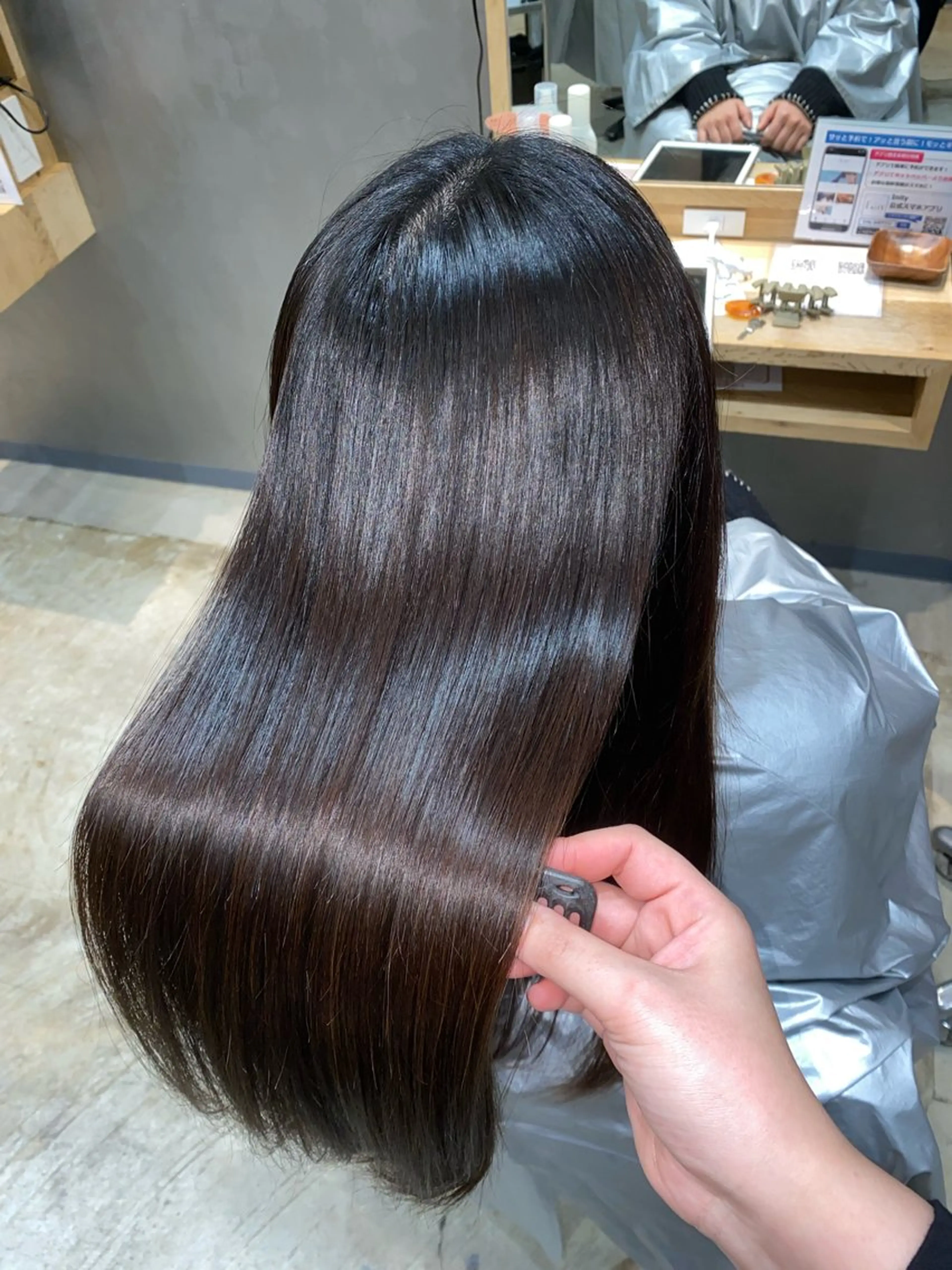 ミディアム 縮毛矯正 酸性ストレート 縮毛矯正 稲田 ことみのヘアスタイル