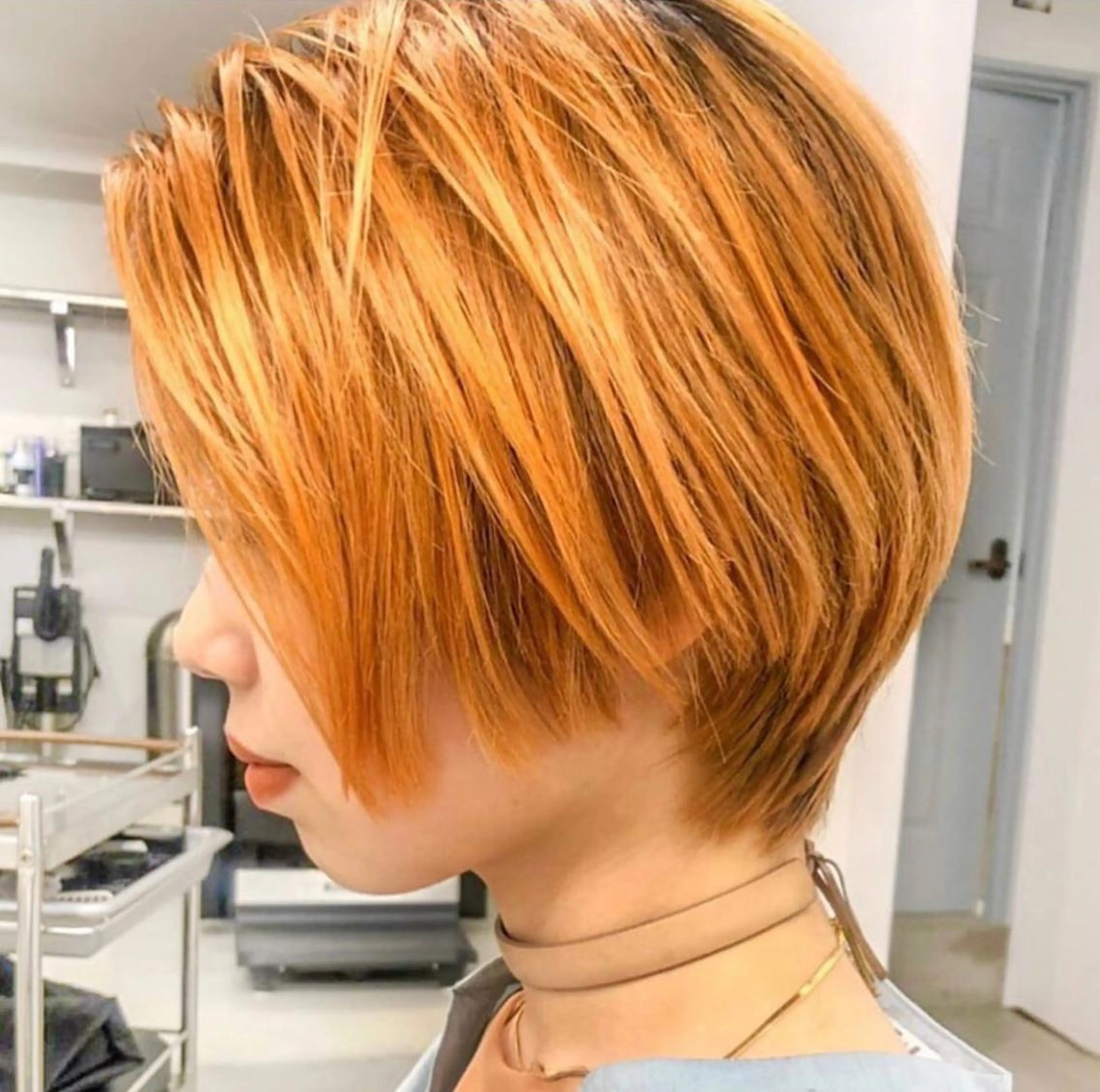 ショート カラー ヘアアレンジ flamme Annaのヘアスタイル