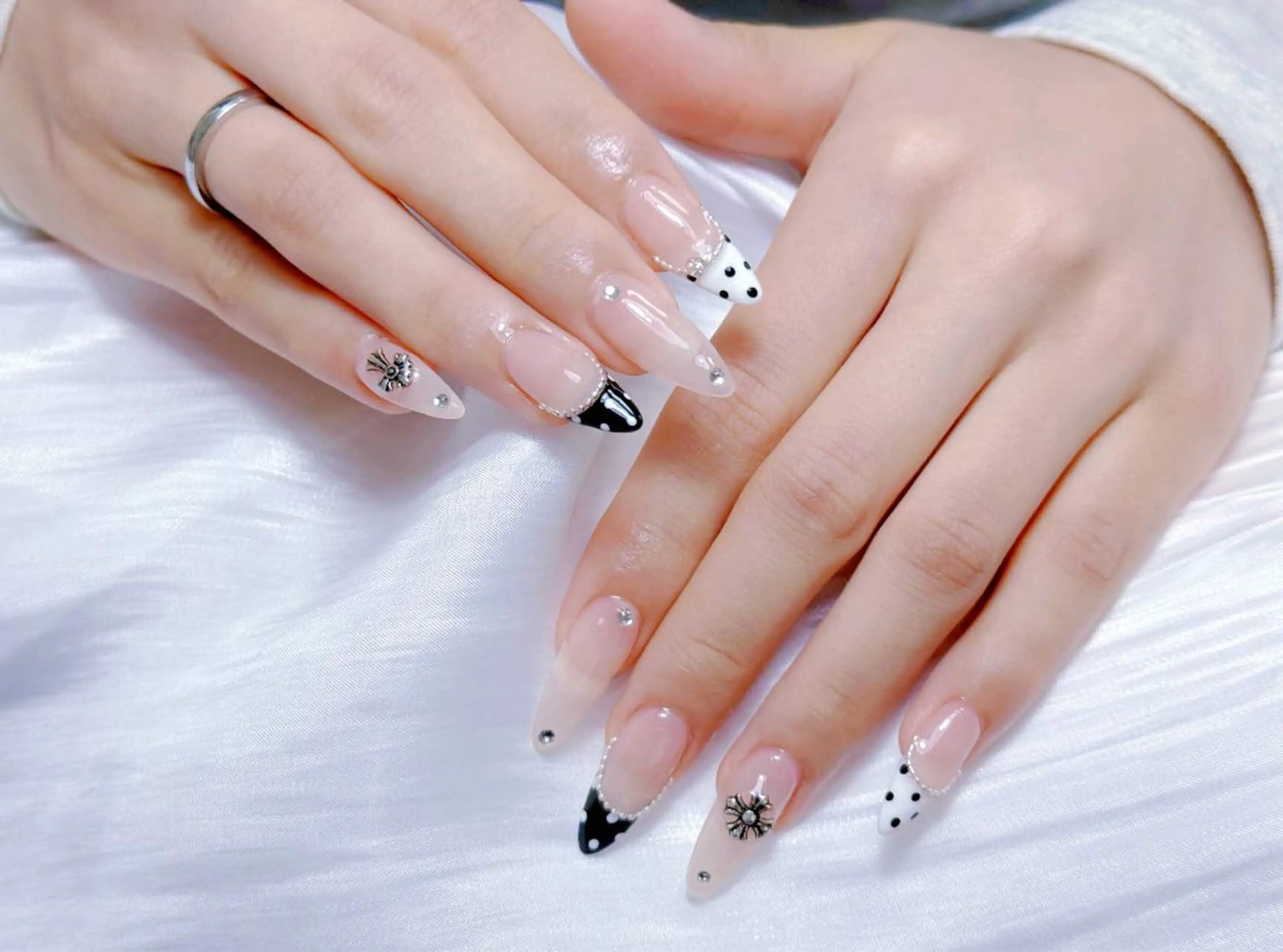 ネイル 小島 千尋のネイルデザイン