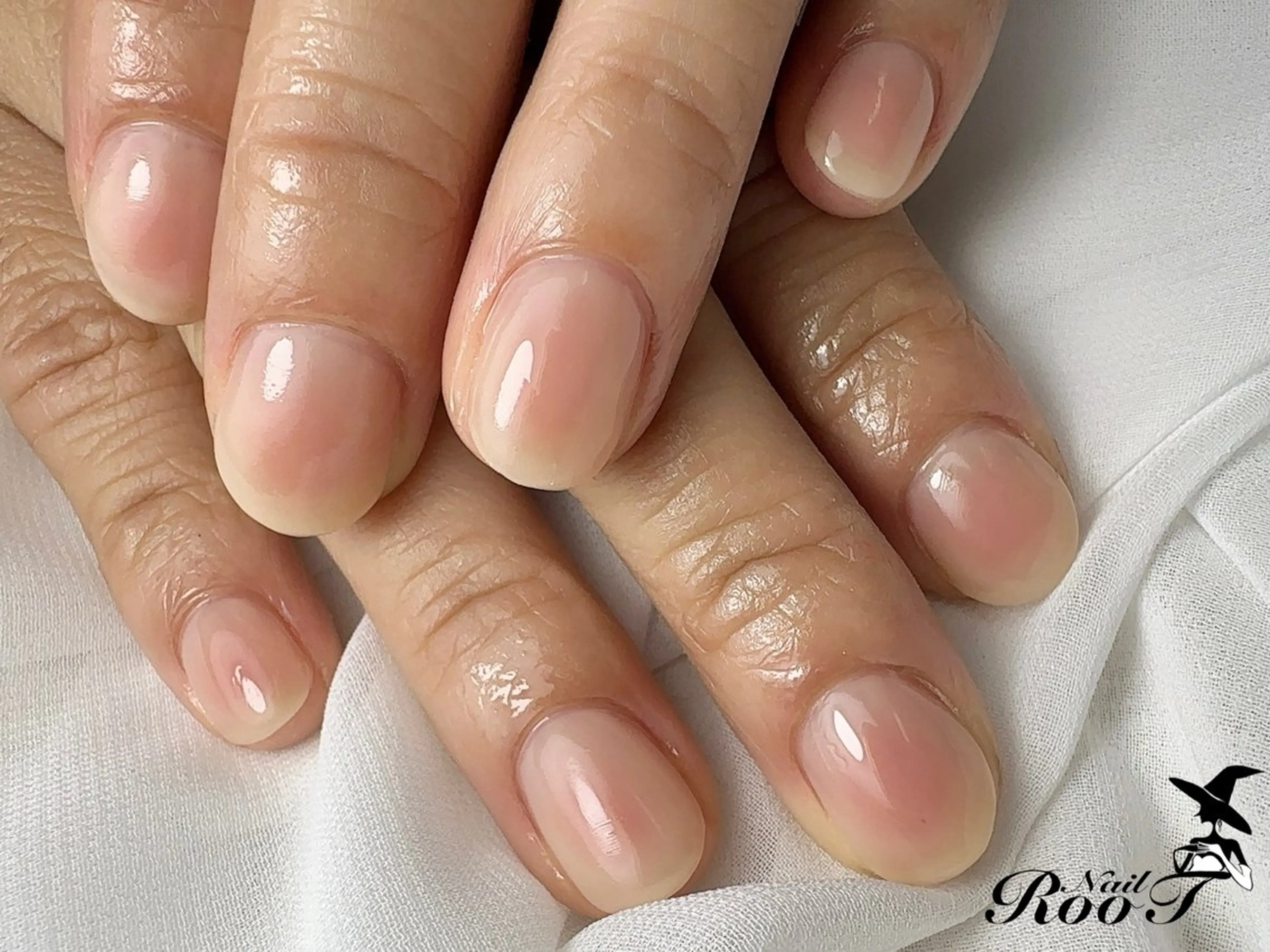 ネイル チークネイル ハンドネイル RooT Nailのネイルデザイン