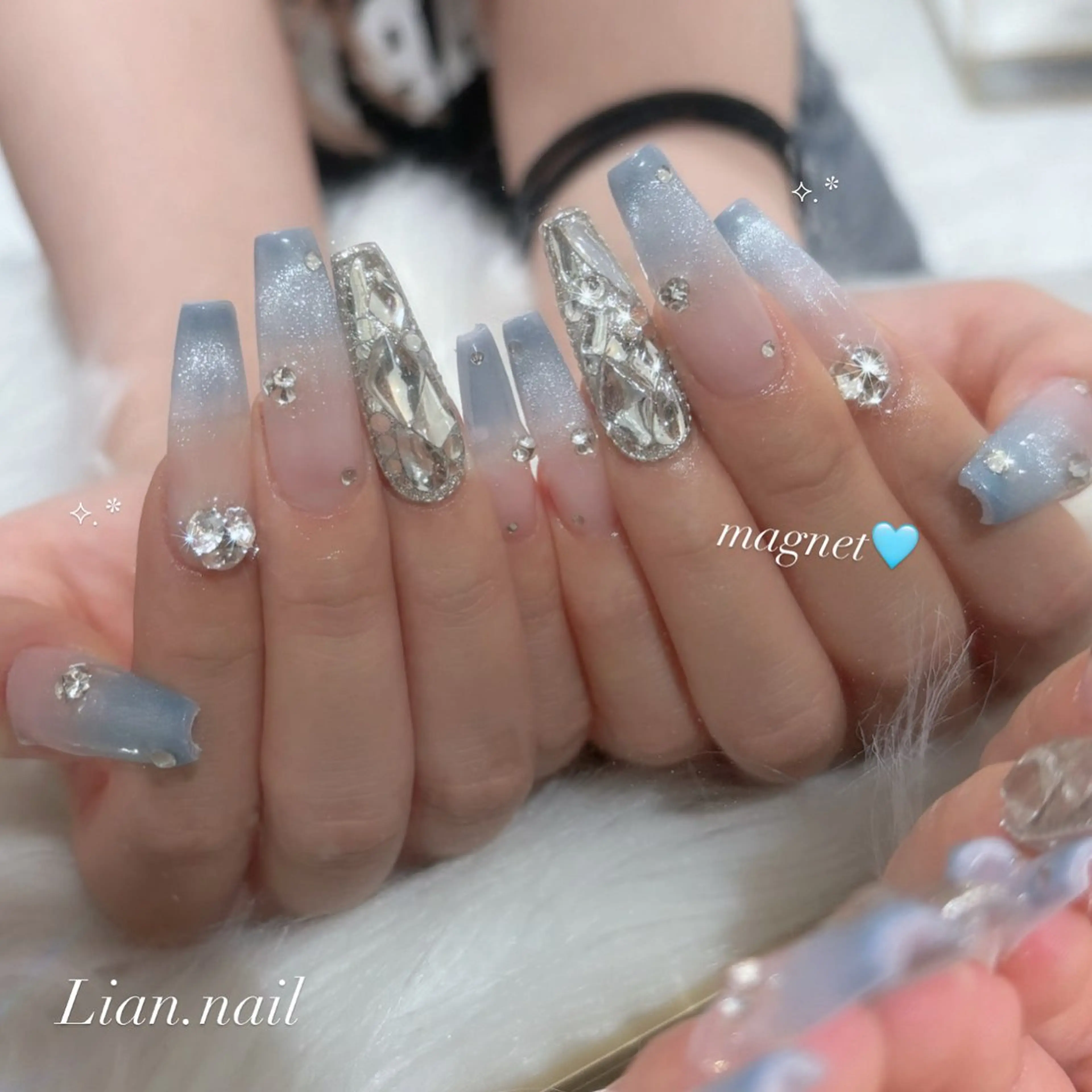 ロング ハンドネイル Lian nailのネイルデザイン