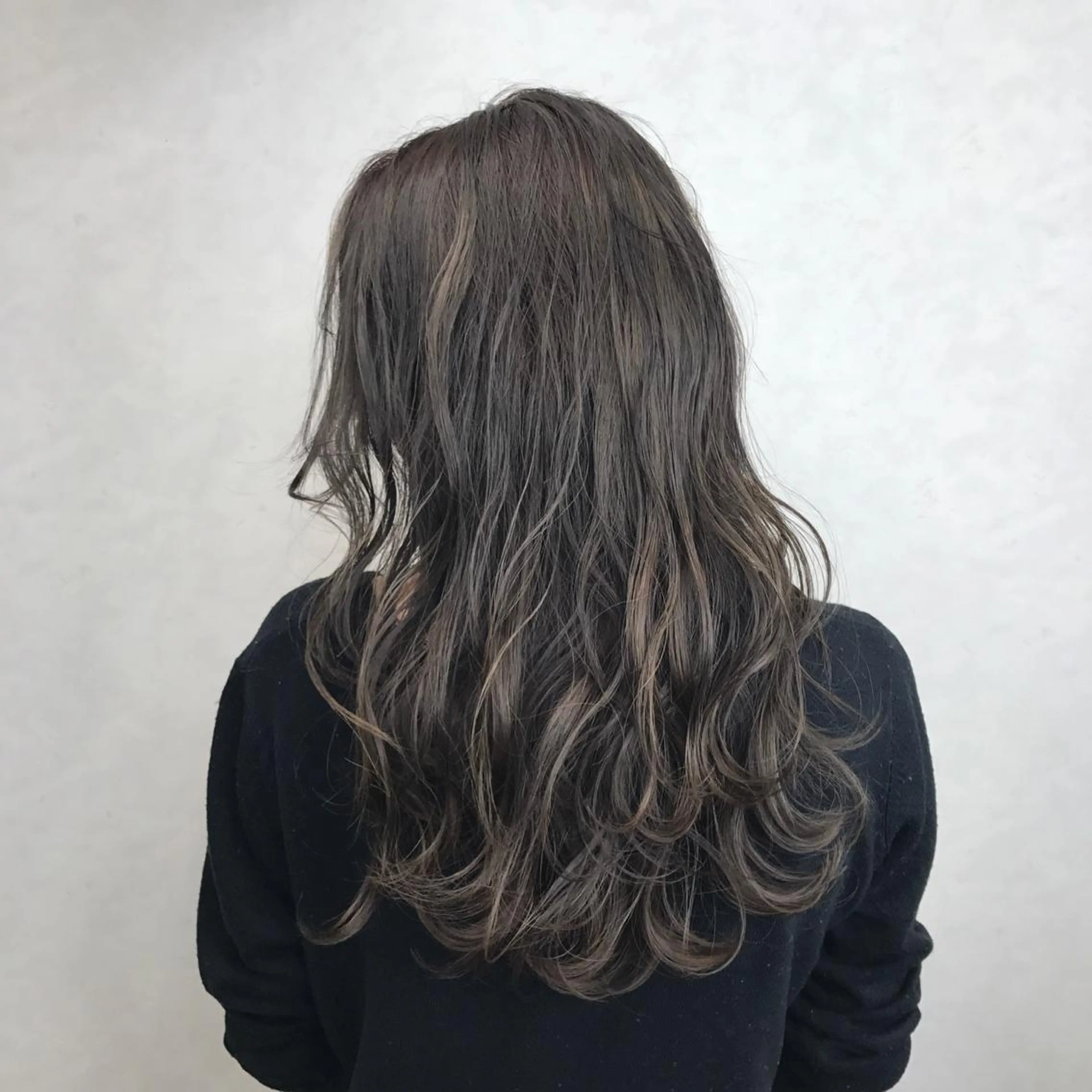 ロング カラー カット ヘアカラー TATSUYA アートディレクターのヘアスタイル