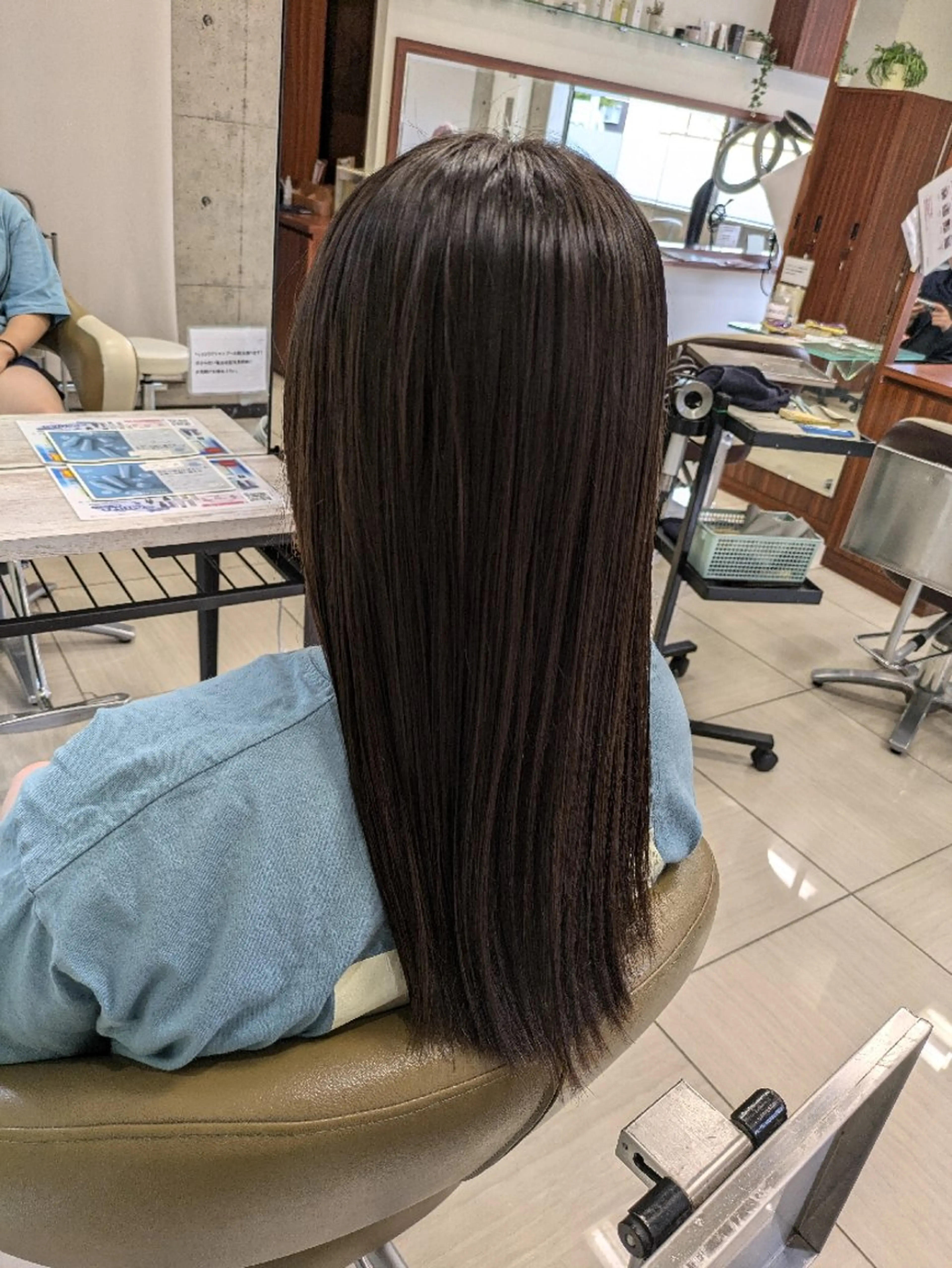ロング 小林 凜のヘアスタイル