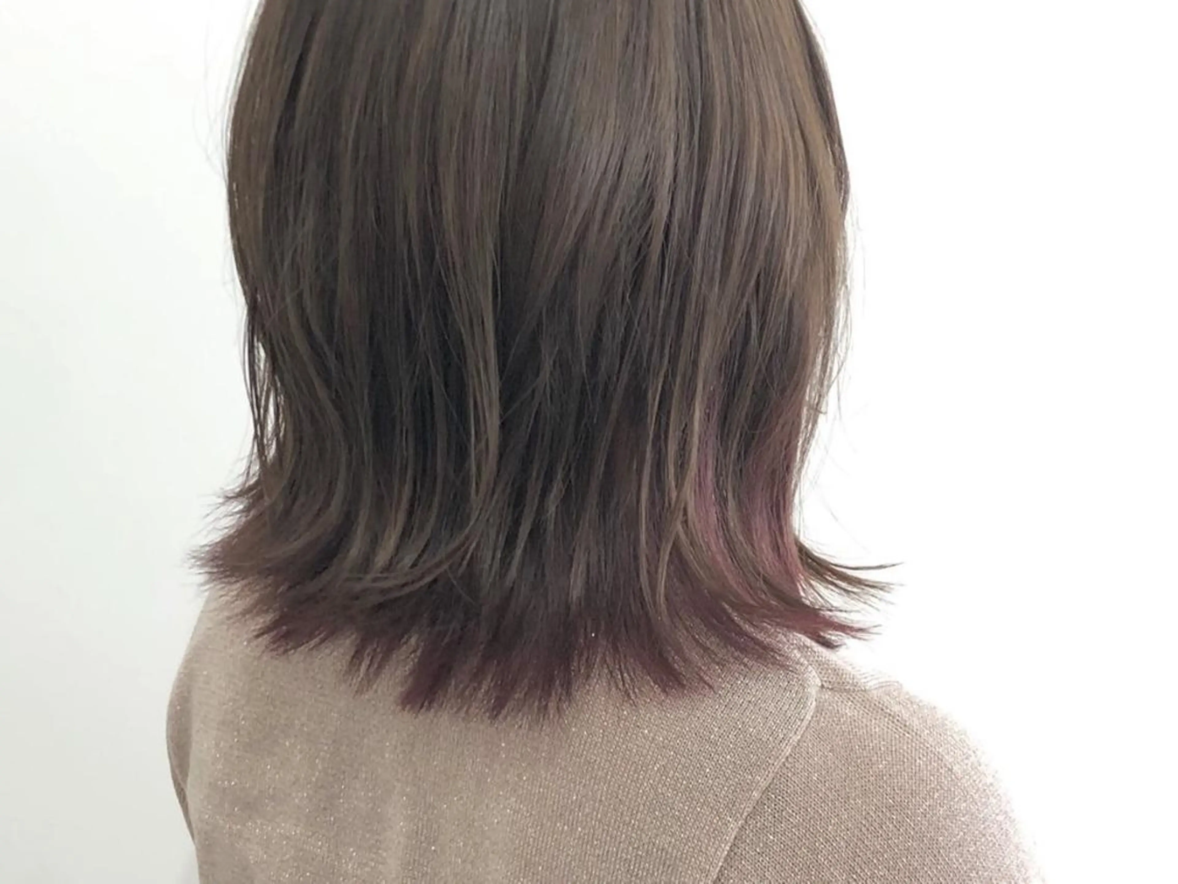 ミディアム カラー パーマ ヘアアレンジ ネイル マツエク・マツパ 川野 彩海のヘアスタイル